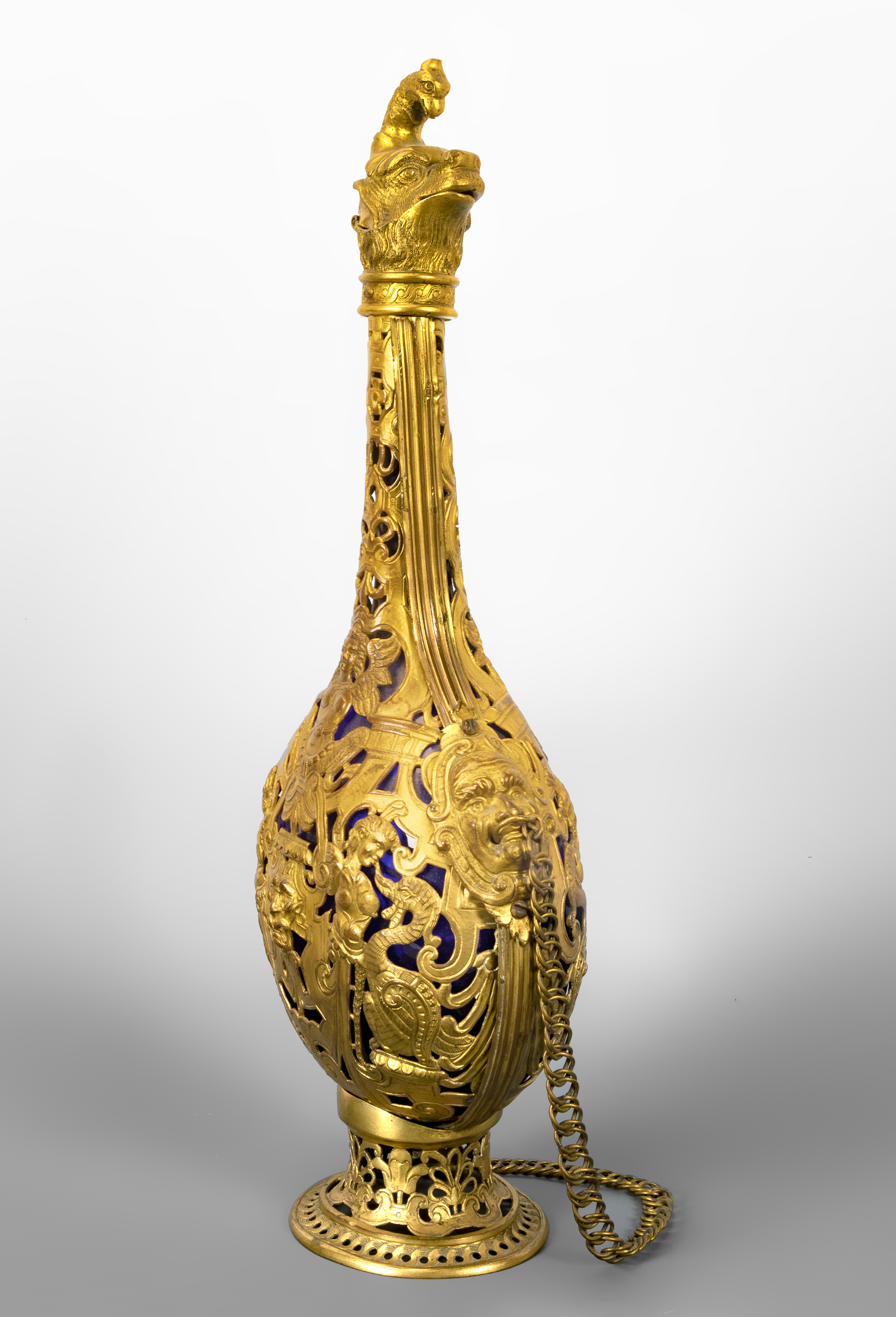 Pilgrim's flask. Italy, XIX century. Glass and gilded bronze. Measurements: 45 cm (height). - Image 2 of 6