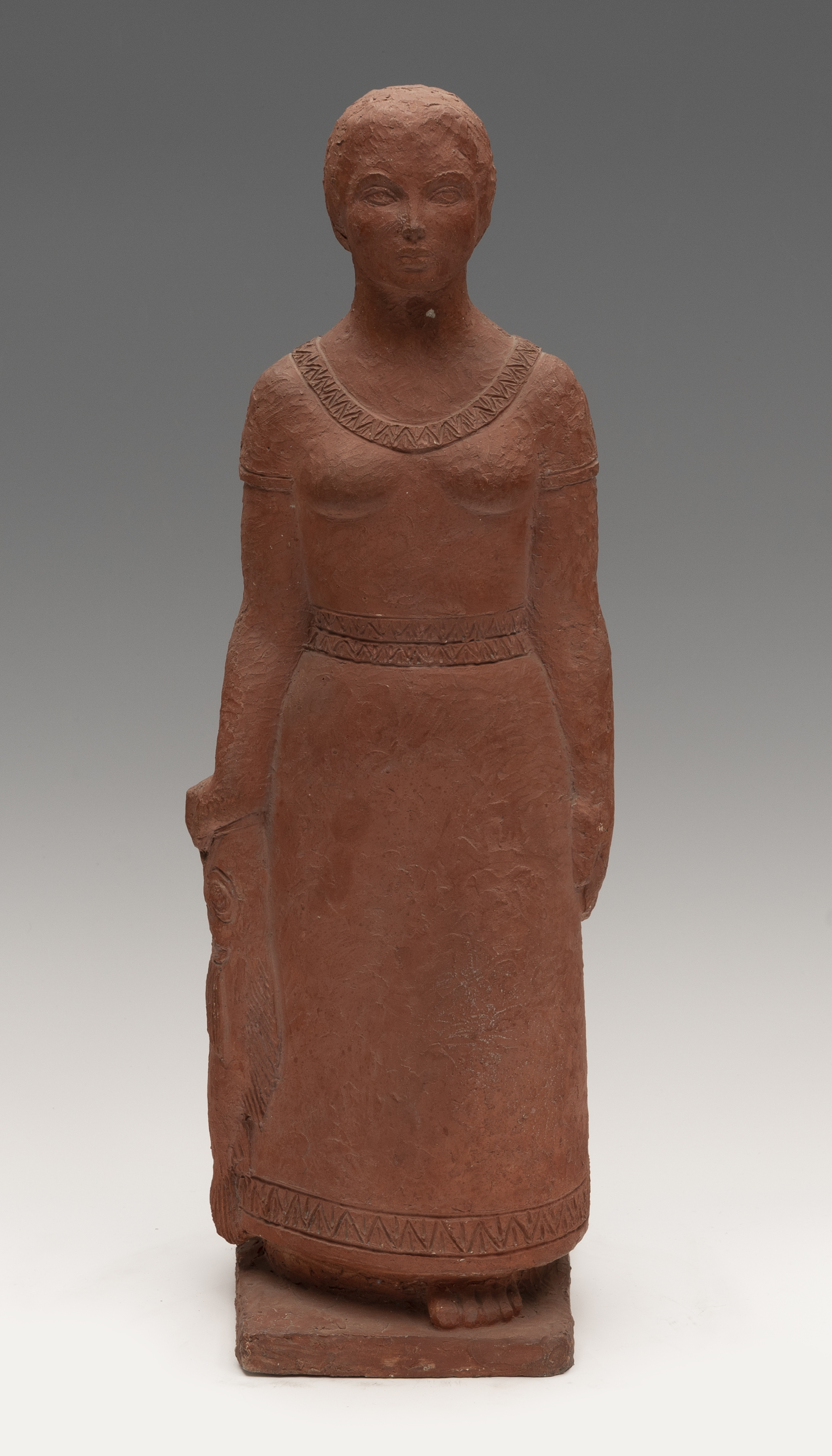 PALMIRA COLLELL (Barcelona, ?-2018). "Woman holding a fish", 1973. Terracotta. Signed on the back of - Image 2 of 5