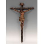 Andalusian school, ca. 1700. Carved and polychrome wood. Measurements: 74,5 x 46 cm. Crucifixions