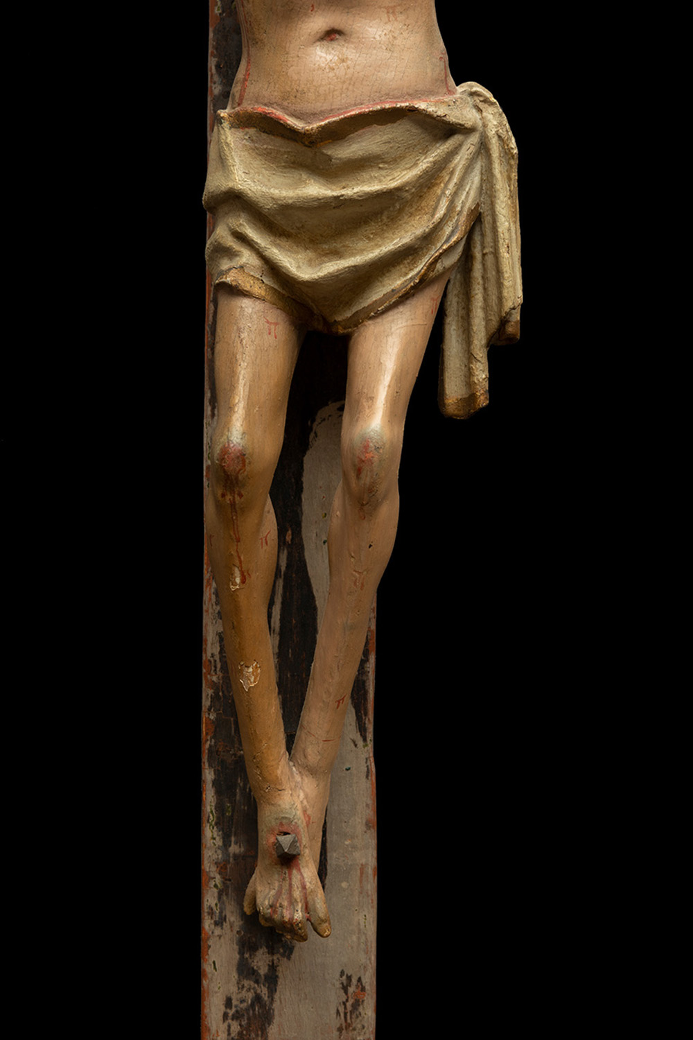 Spanish school of the XVI century. "Crucified Christ". Carved, polychrome and gilded wood. - Image 4 of 6