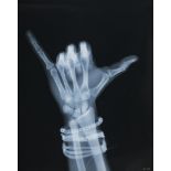 NICK VEASEY (London, 1962). "Hang loose with bands". 2019. C-tipe print, copy 1/25. Signed and