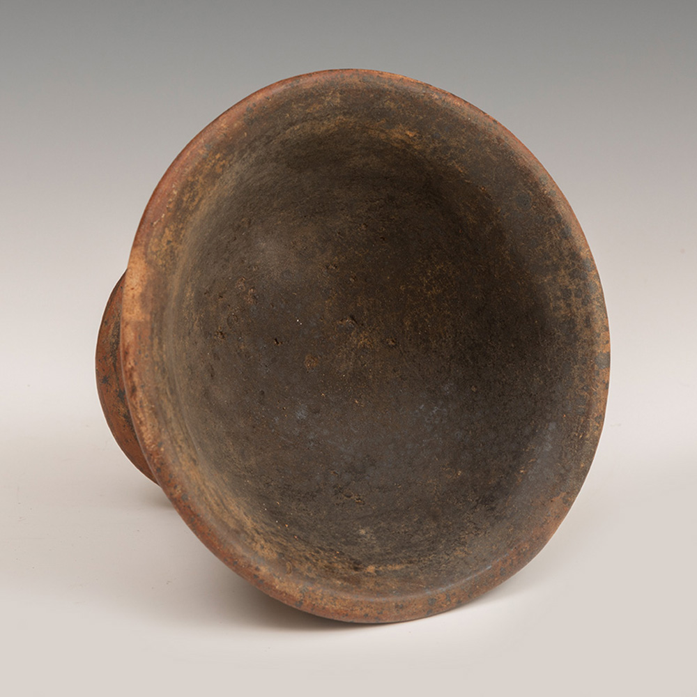 Rattle bowl from the Carchi-Nariño culture; Colombia, 1000-1400 A.D. Polychrome terracotta. - Image 3 of 4