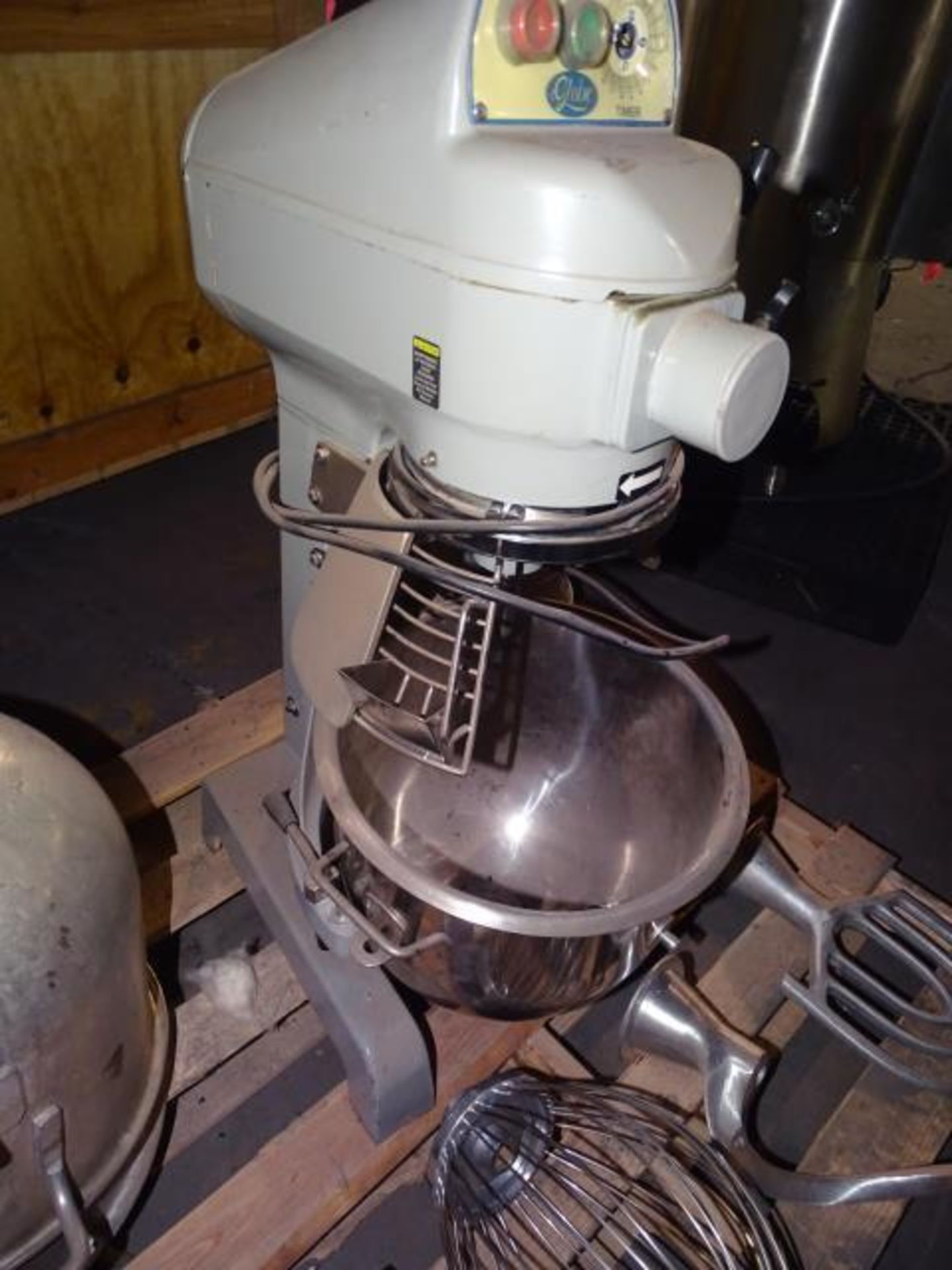 Globe Food Equipment SP20 20 Quart Planetary Mixer - Image 4 of 6