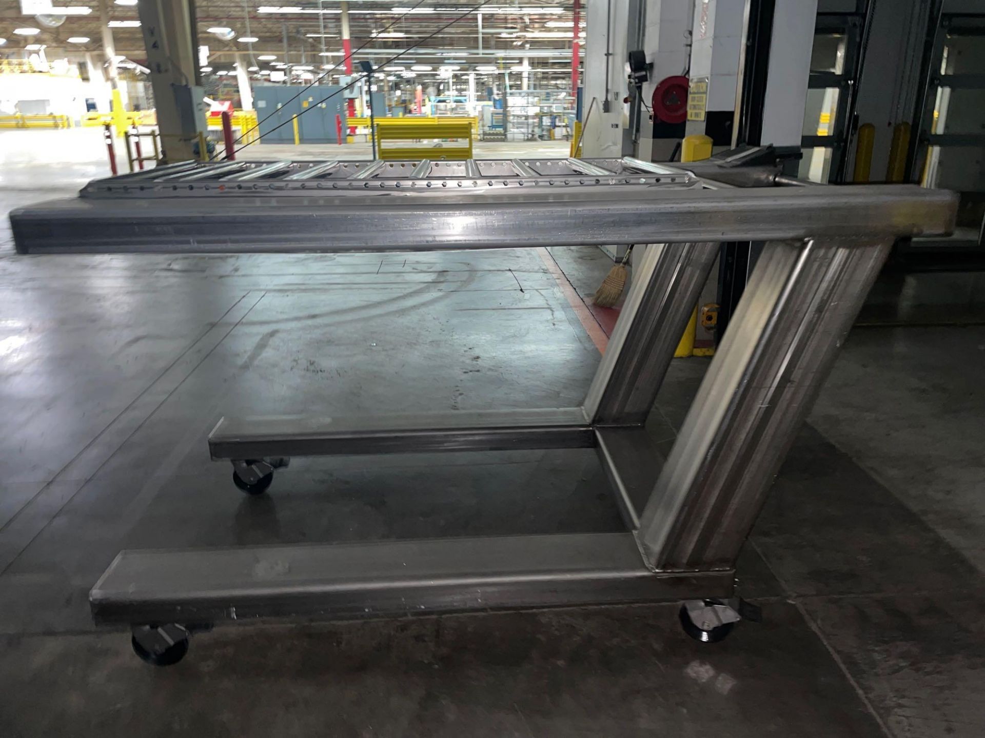 Stainless Steel Cart with Roller Conveyor Top - Image 4 of 4