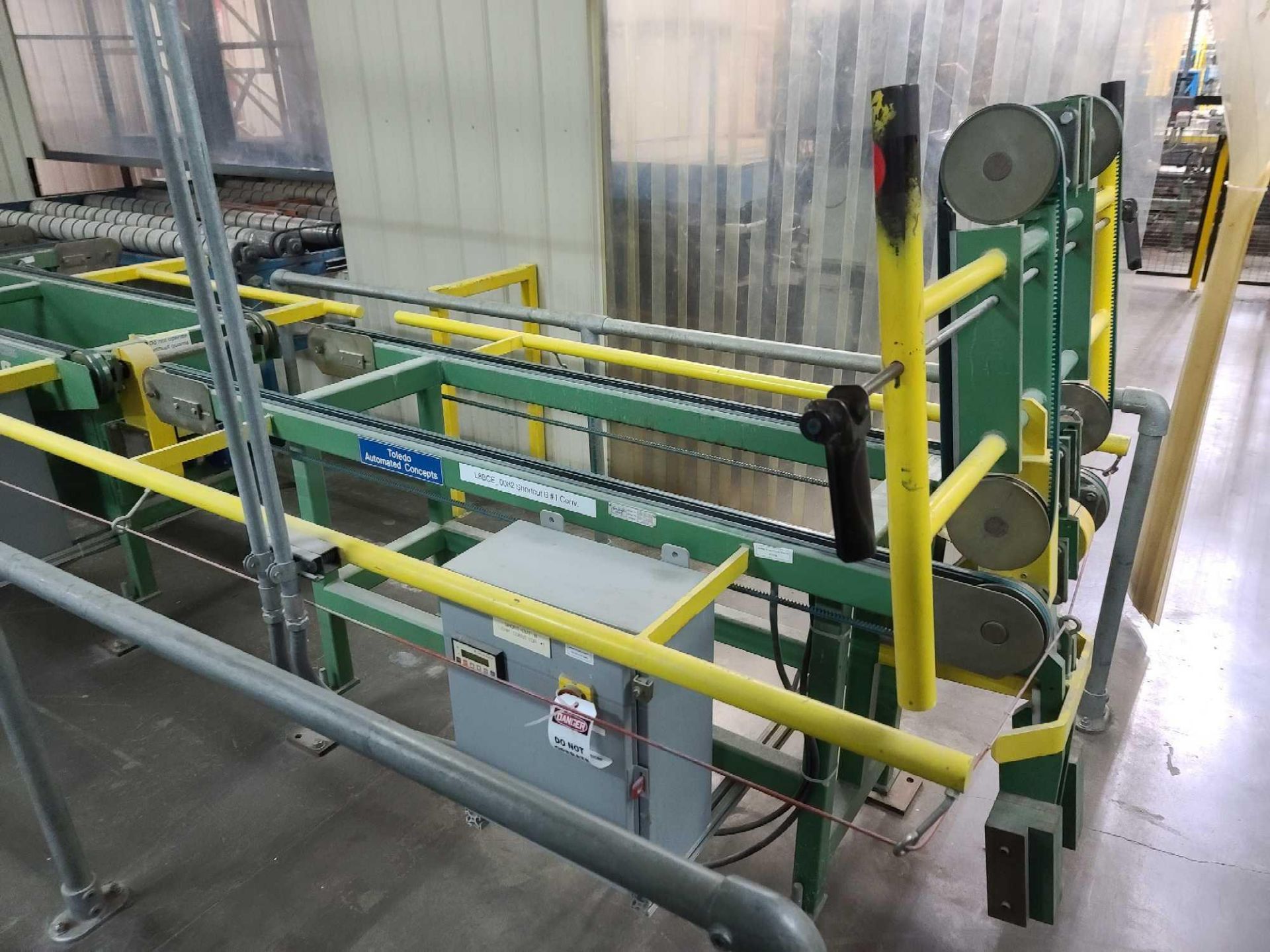 Band Conveyor with Walkthrough Lift Gate 108" L x 21" W - Image 2 of 2