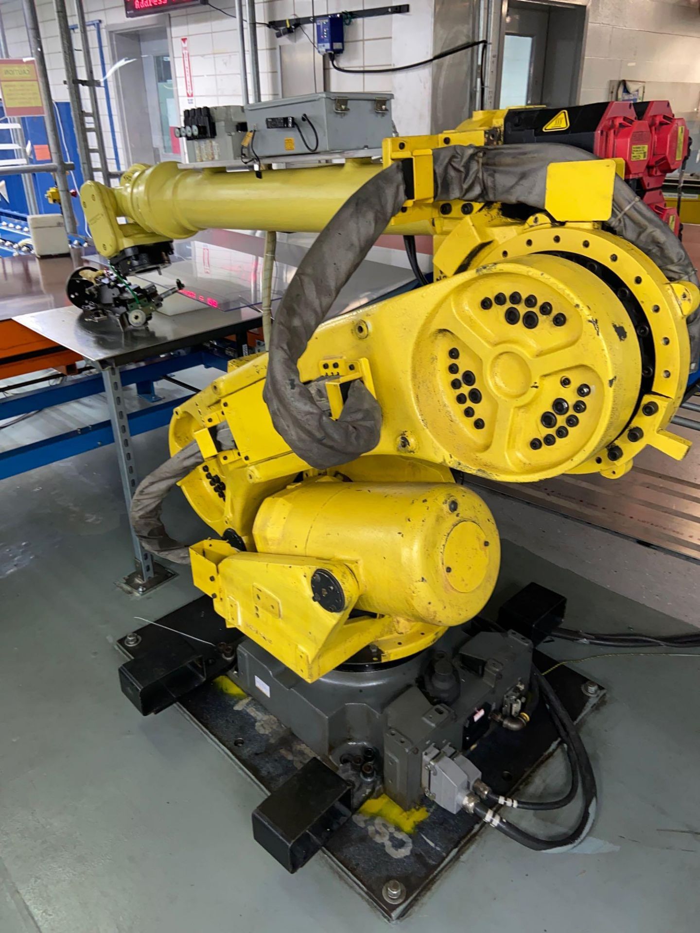 Fanuc 6-Axis Robotic Arm with Teach Pendant and Controls