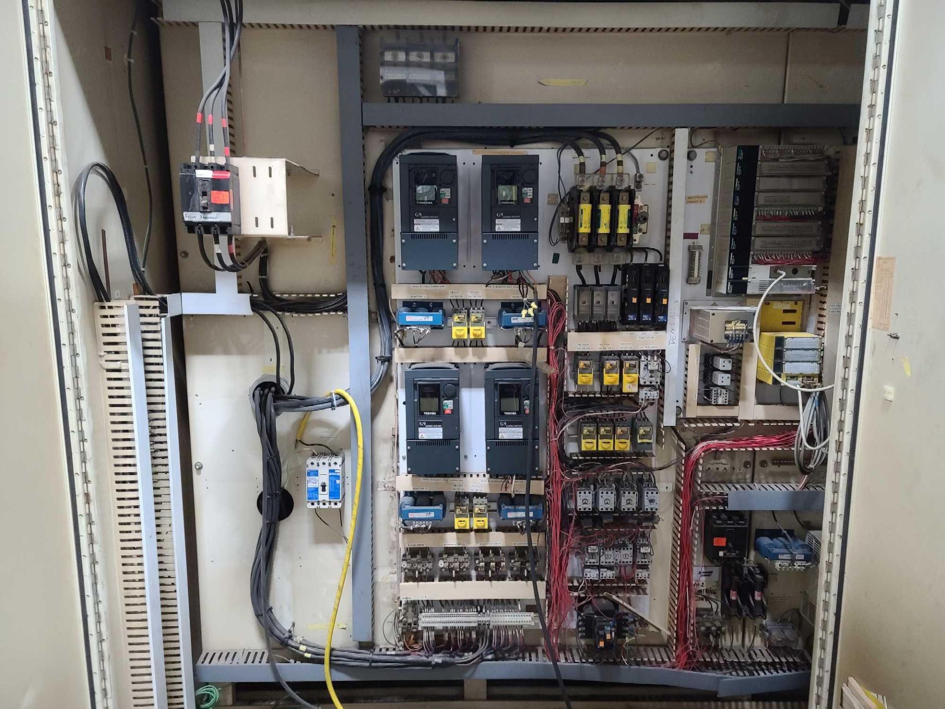 Control Panel with Contents - Toshiba VFDs and Modicon Controls - Image 2 of 6