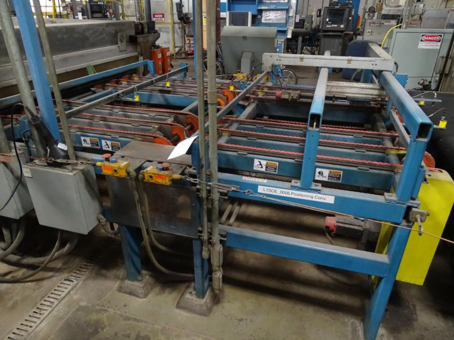 Band Conveyor 100" L x 61" W