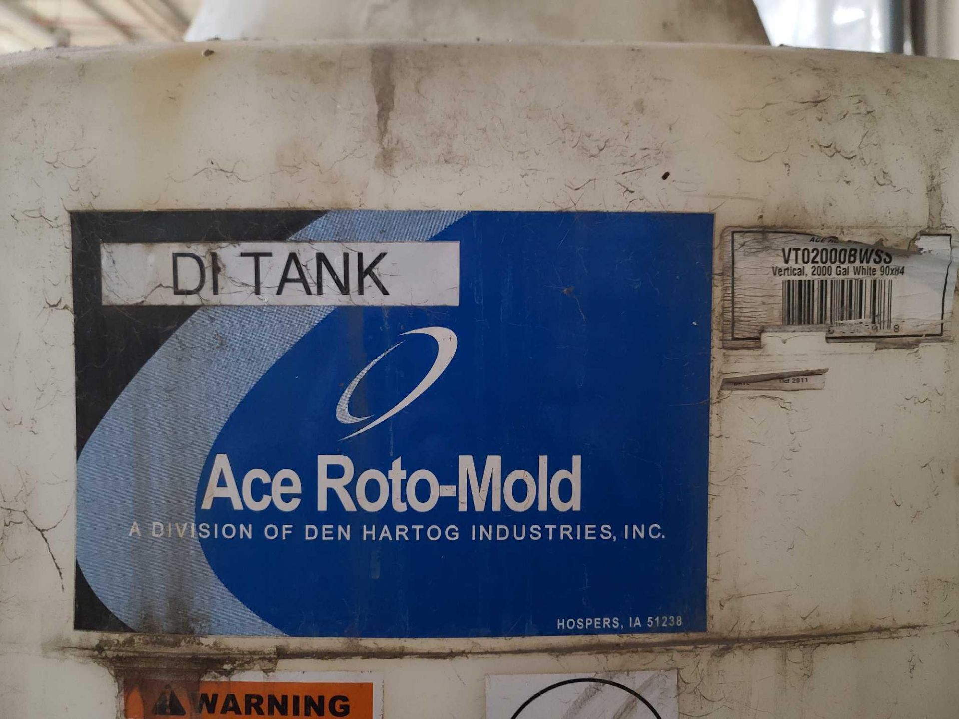 Ace Roto-Mold 2000 Gallon Plastic Tank - Image 3 of 4