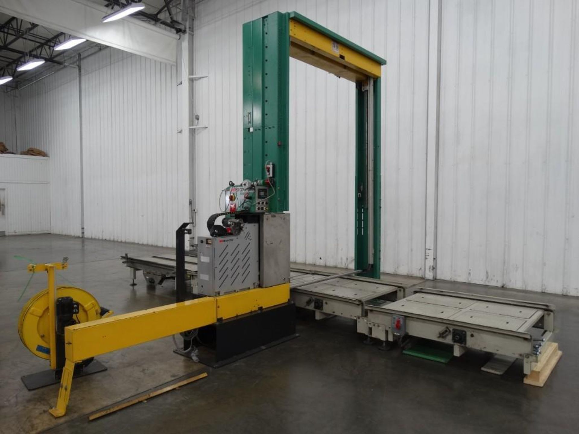 Signode MD-BPS Pallet Strapper and Conveyor - Image 2 of 8