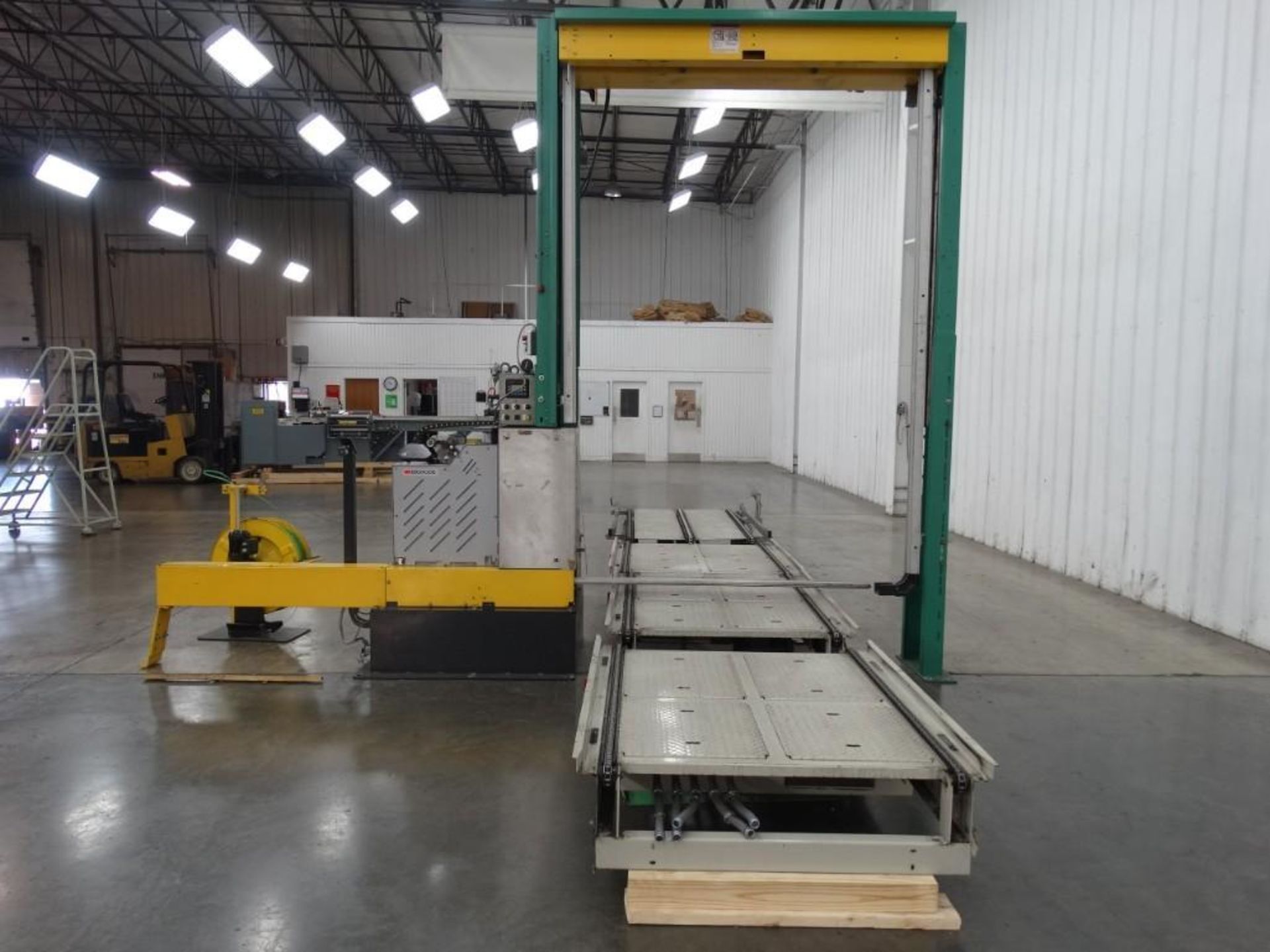 Signode MD-BPS Pallet Strapper and Conveyor - Image 3 of 8