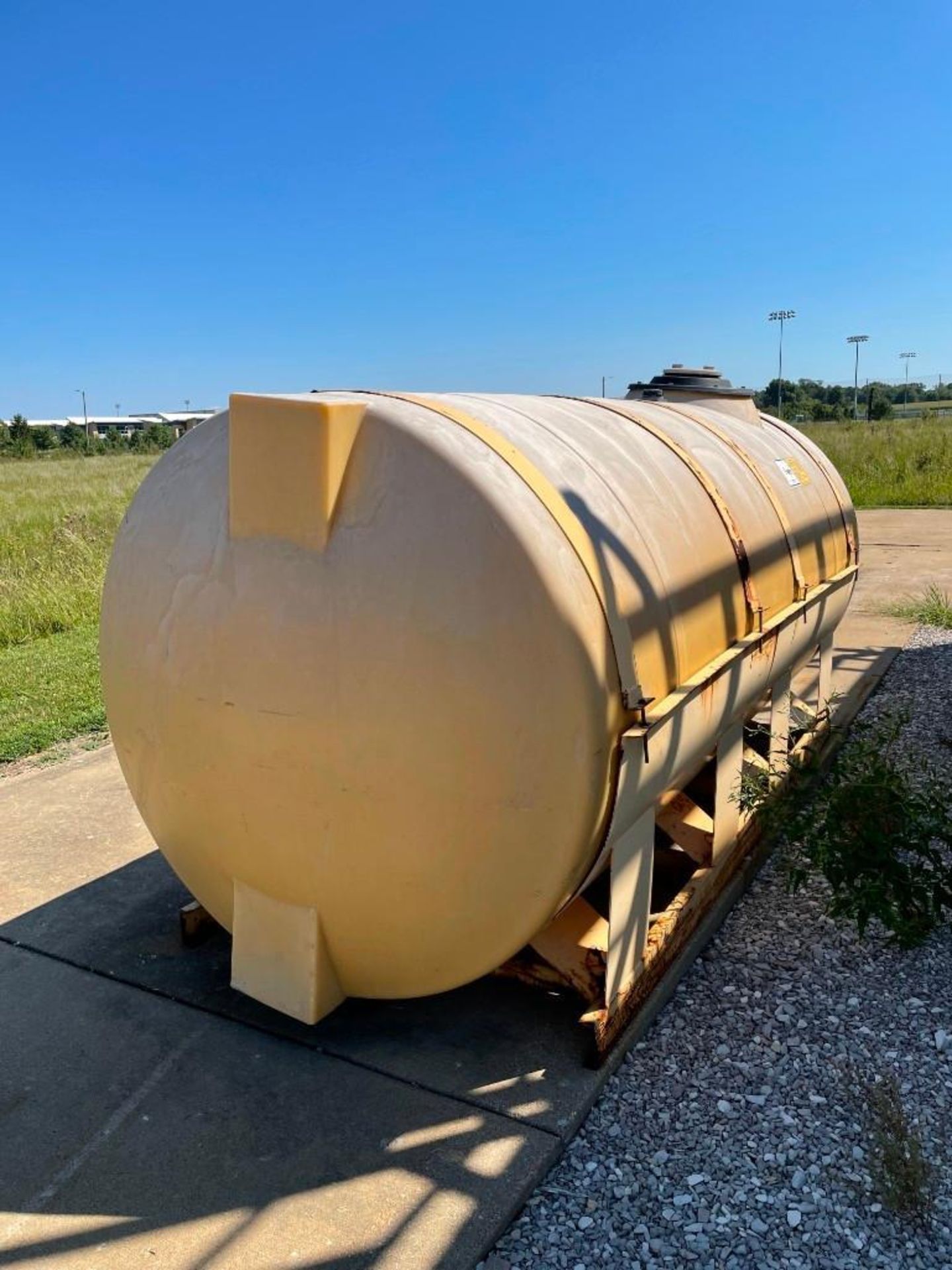 Poly Processing Company Water Tank 2000 Gallons - Image 3 of 5