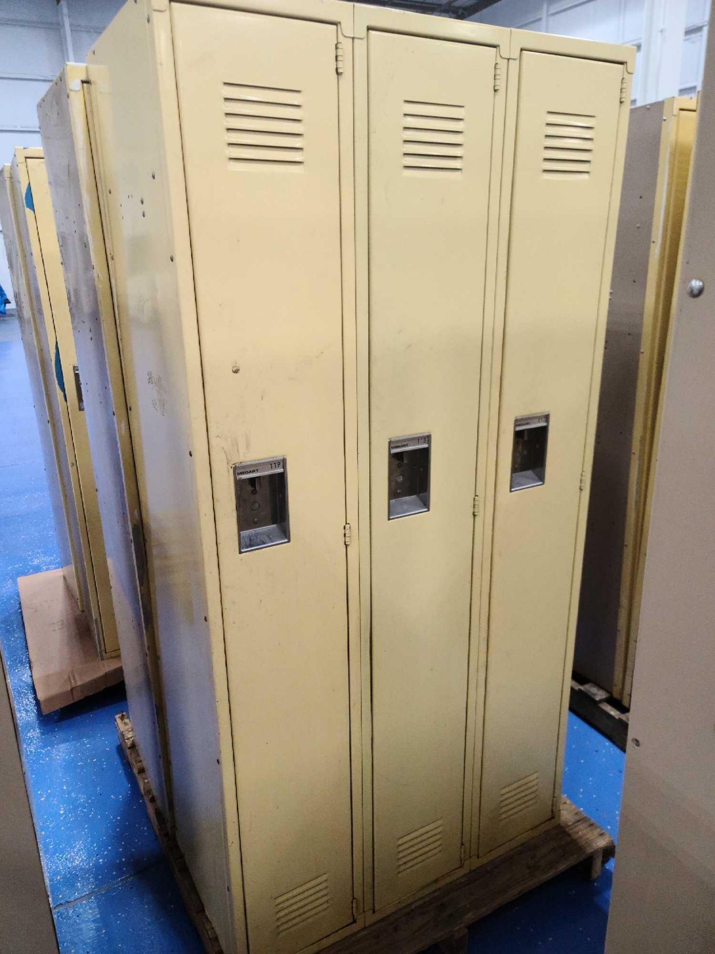 (6) Medart Single Tier Lockers