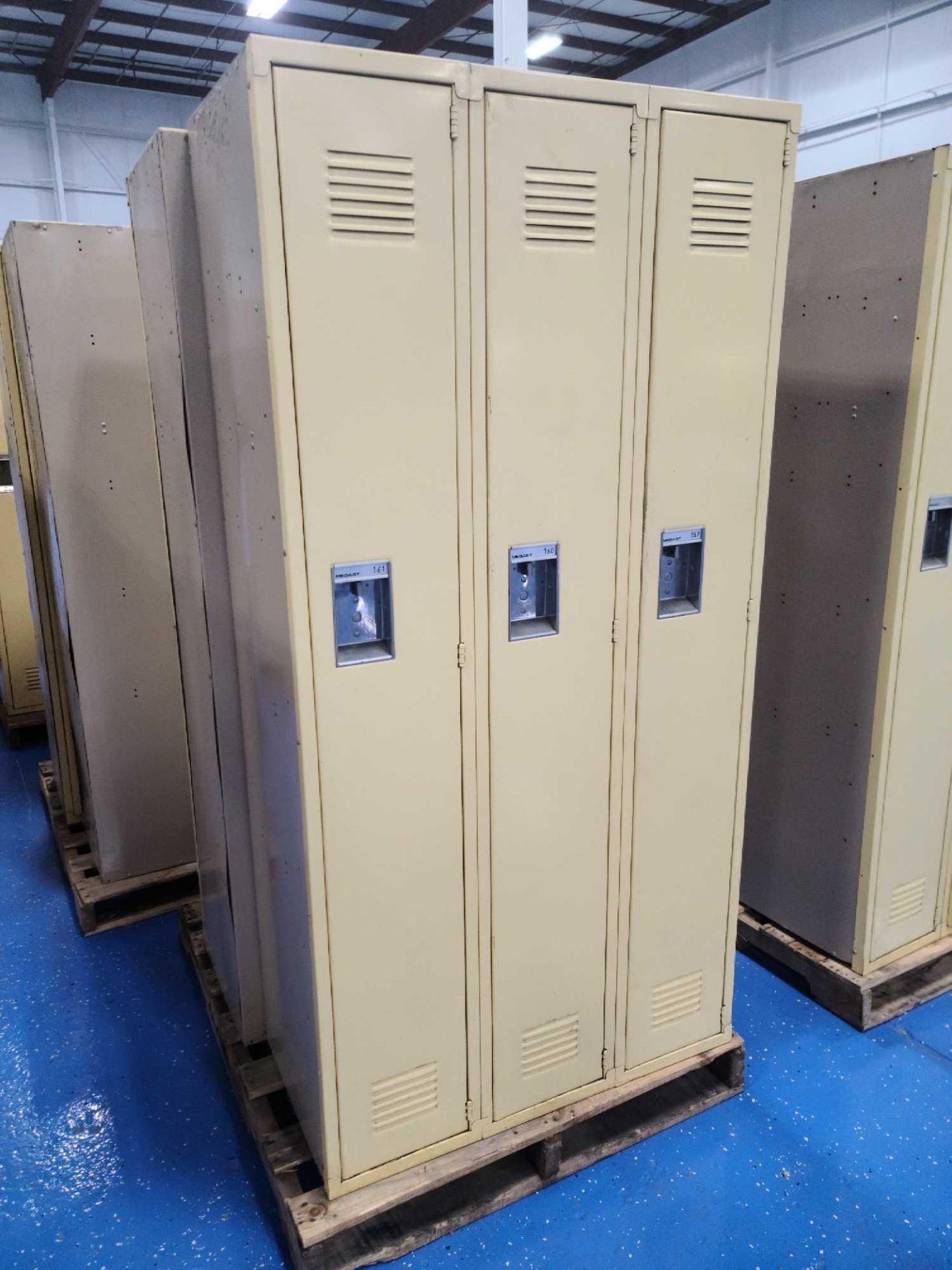 (6) Medart Single Tier Lockers