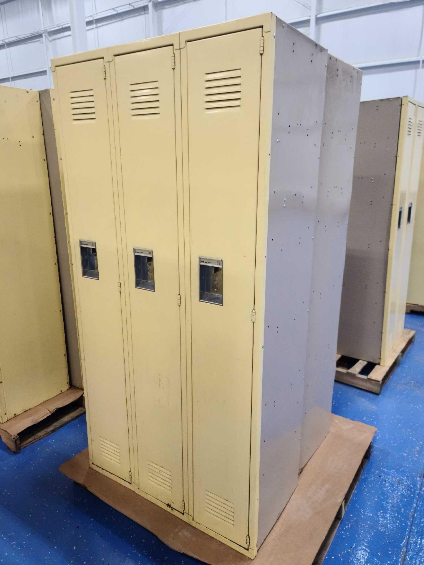 (6) Medart Single Tier Lockers