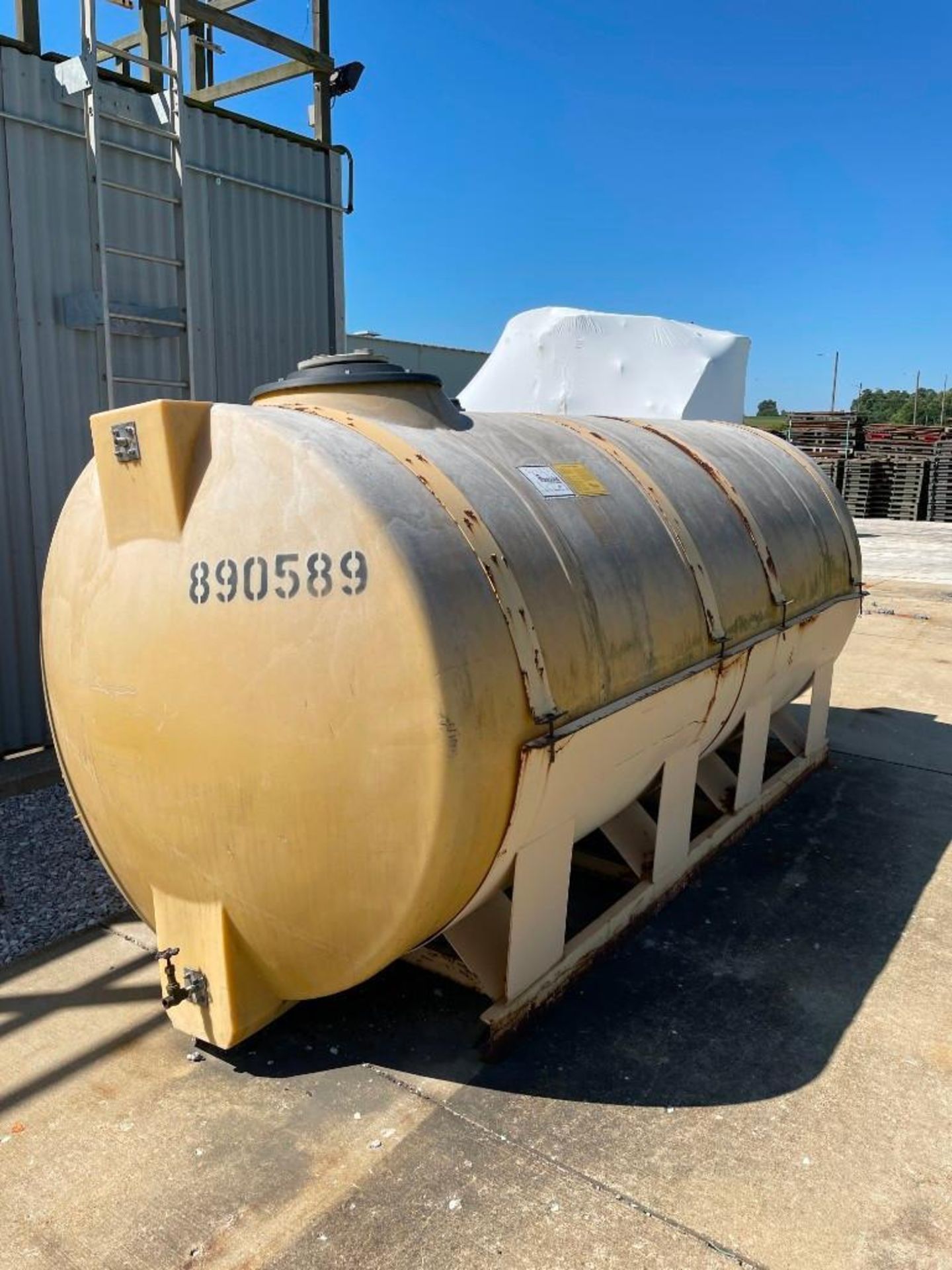 Poly Processing Company Water Tank 2000 Gallons