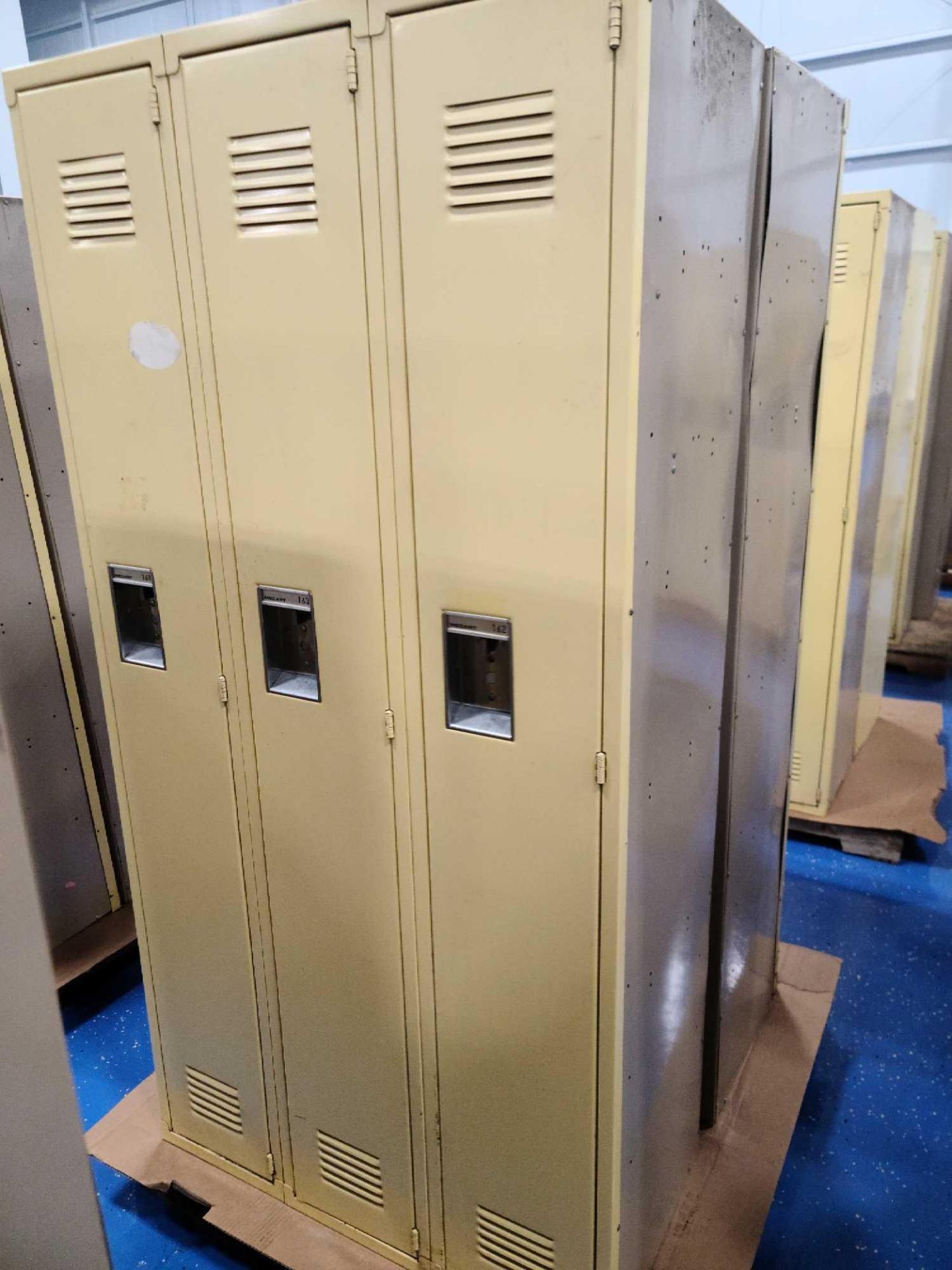 (6) Medart Single Tier Lockers