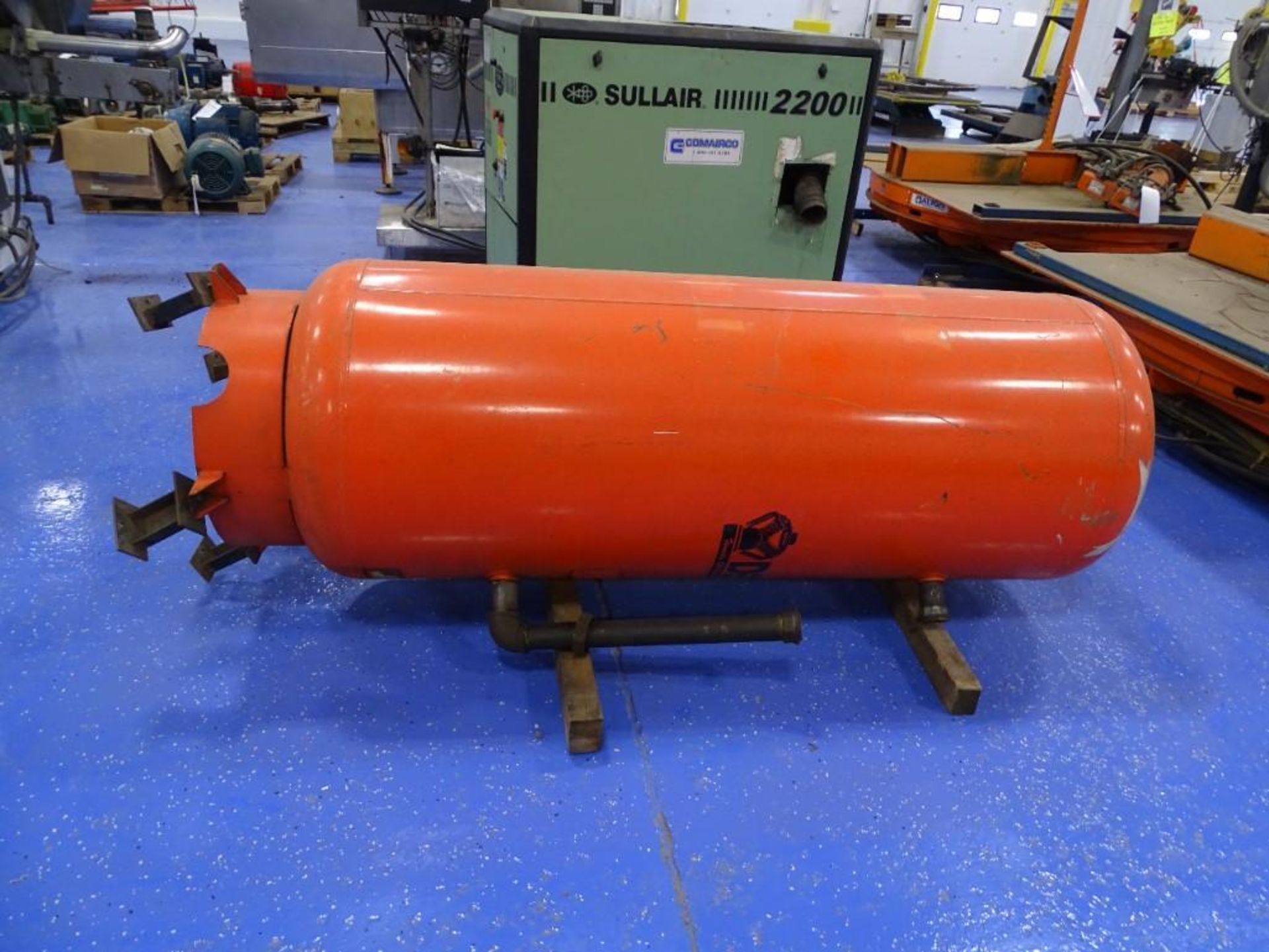 Sullair 30 Horsepower Compressor & Devair Air Tank - Image 7 of 8