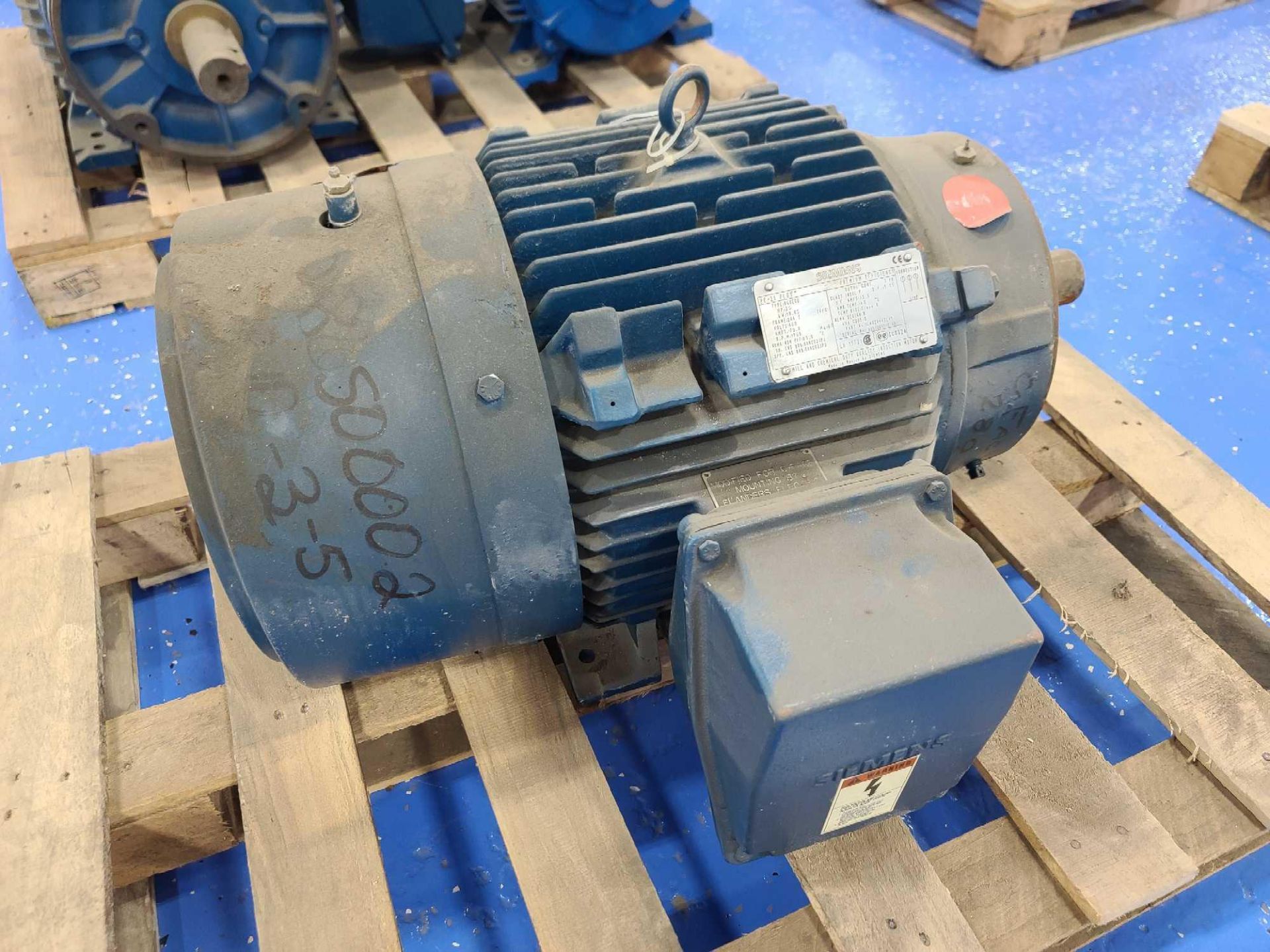 Siemens 25 Horsepower Mill and Chemical Duty Induction Motor