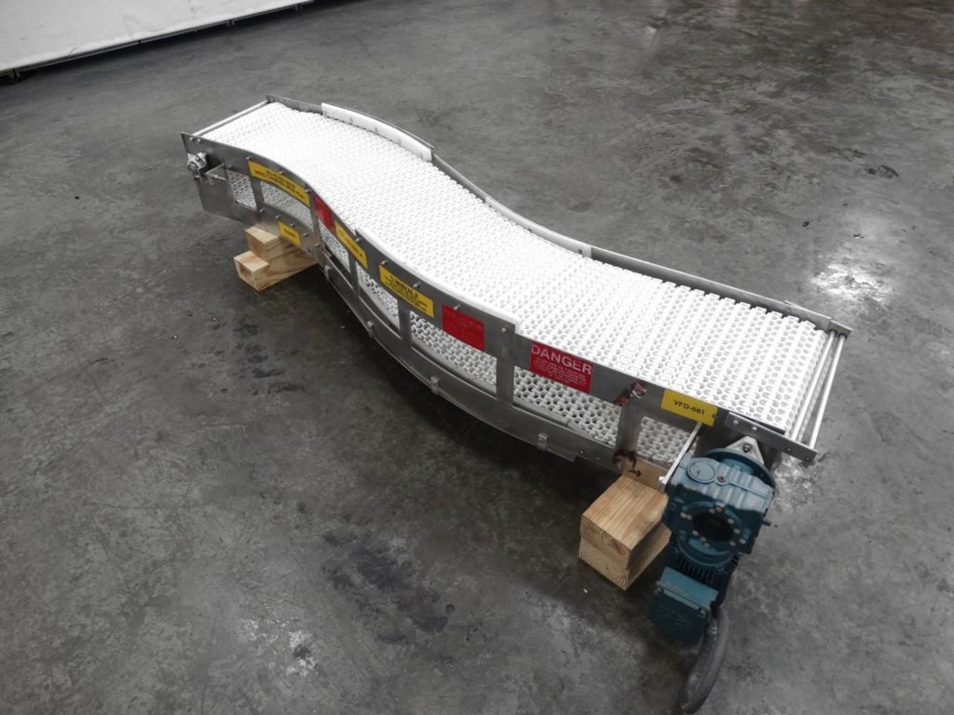 Plastic Mat Top Conveyor 92" Long x 16" Wide - Image 5 of 7
