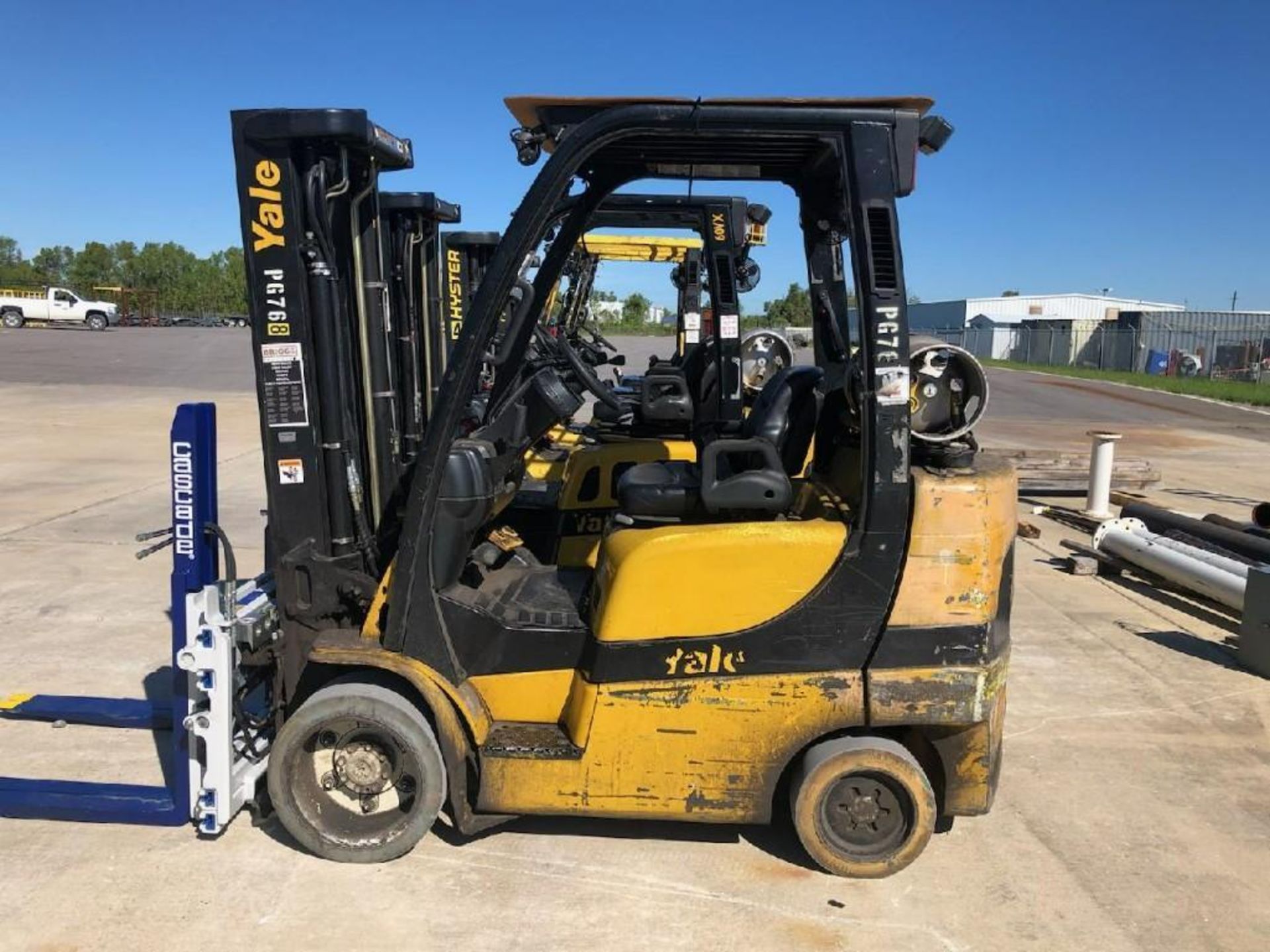 Yale 5,000 LB Capacity Forklift, Model: GLC060VXNGSF085