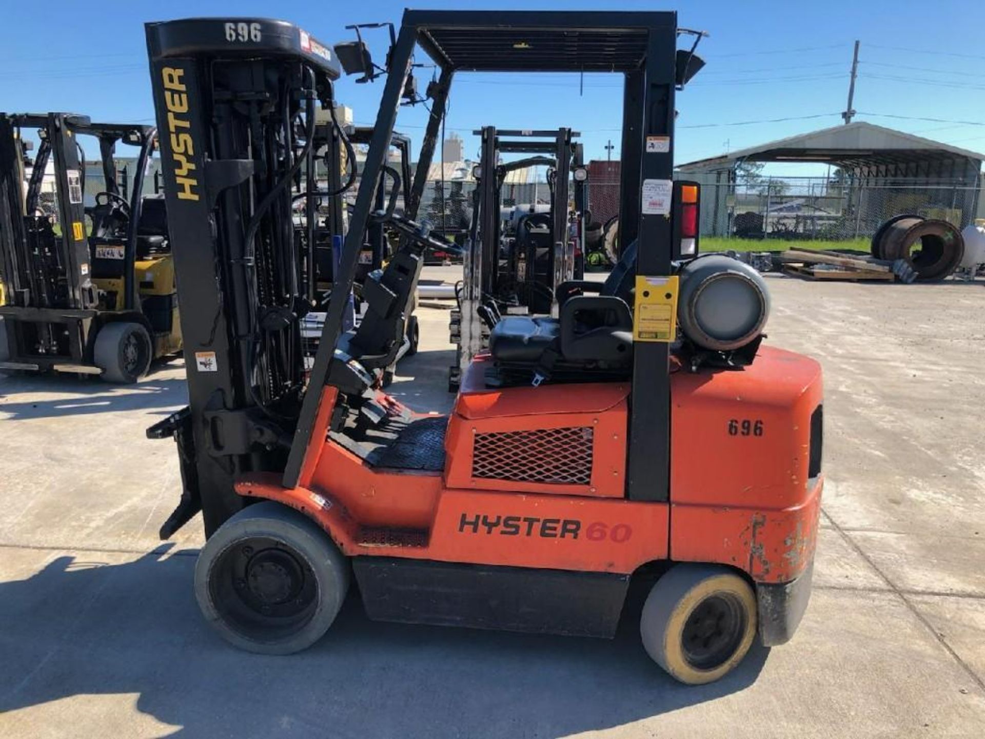 Hyster 5,000 LB Capacity Forklift, Model: S60XM