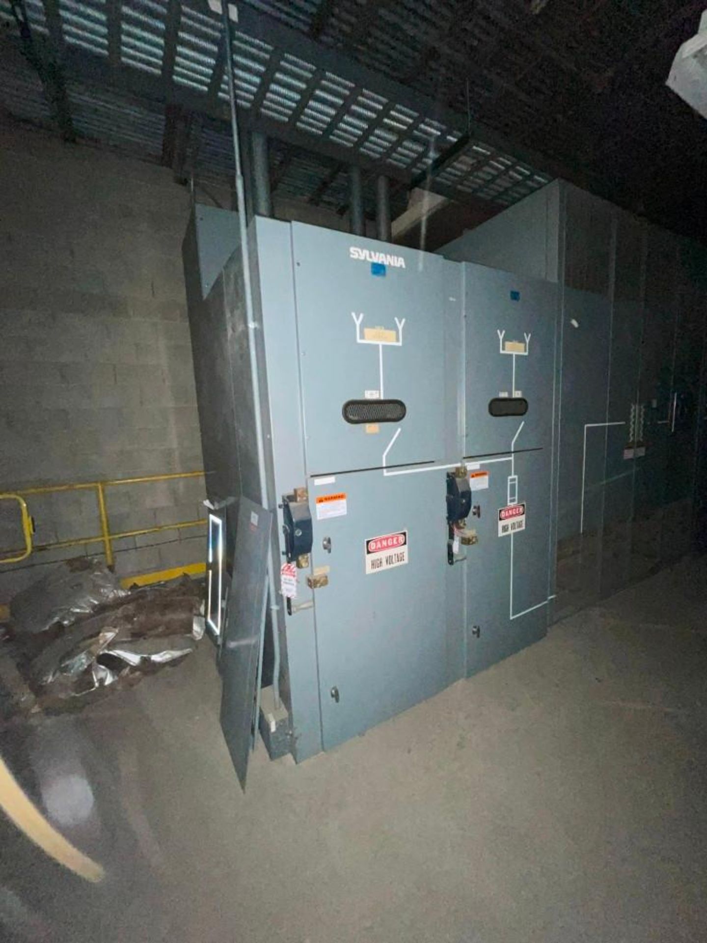 Sylvania Indoor Unit Substations 13.8KV (2) - Image 3 of 4