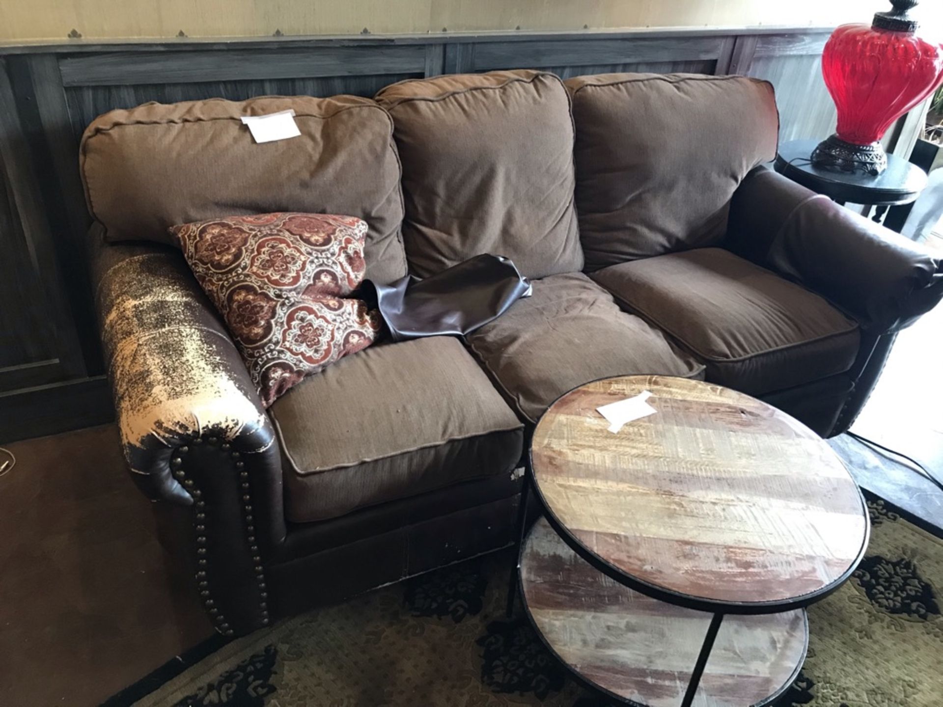 LOT OF: 7' BROWN COUCH W/ 25" ROUND WOOD/METAL TABLE