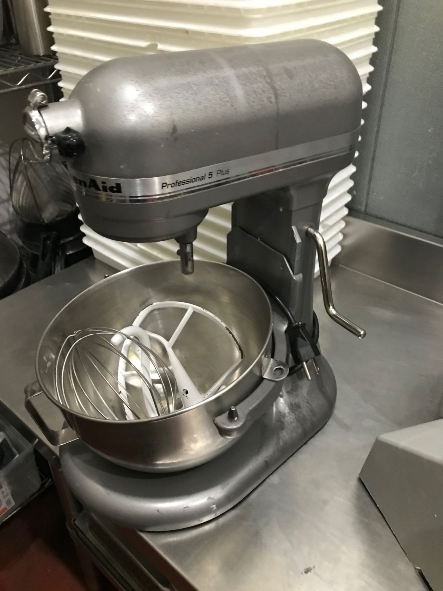 KITCHEN AID MIXER, MODEL KV25G0XSL - Image 3 of 6