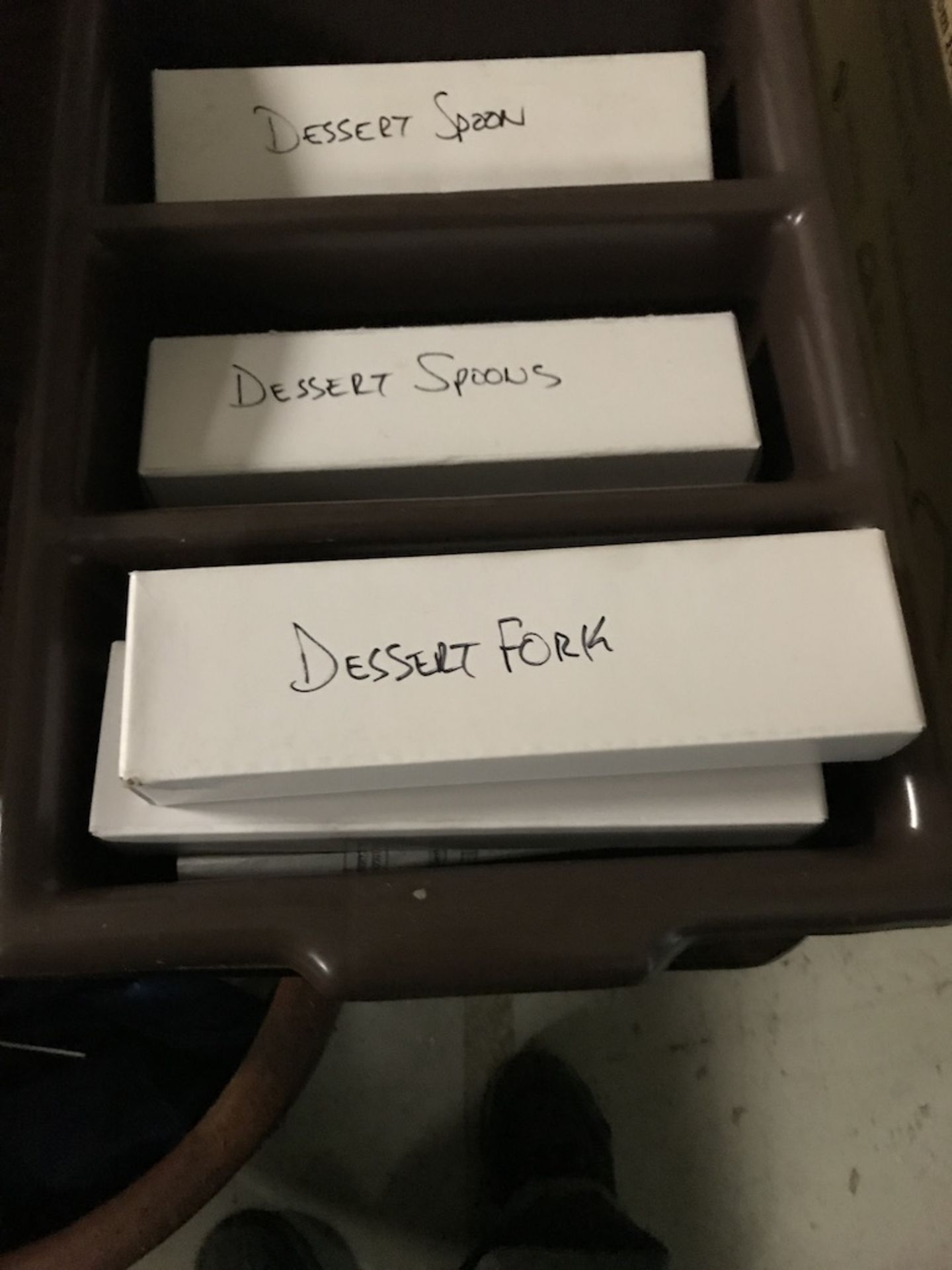 LOT OF: (4)SMALL BOXES OF DESSERT SPOONS AND (3) SMALL BOXES OF DESSERT FORKS - Image 3 of 5