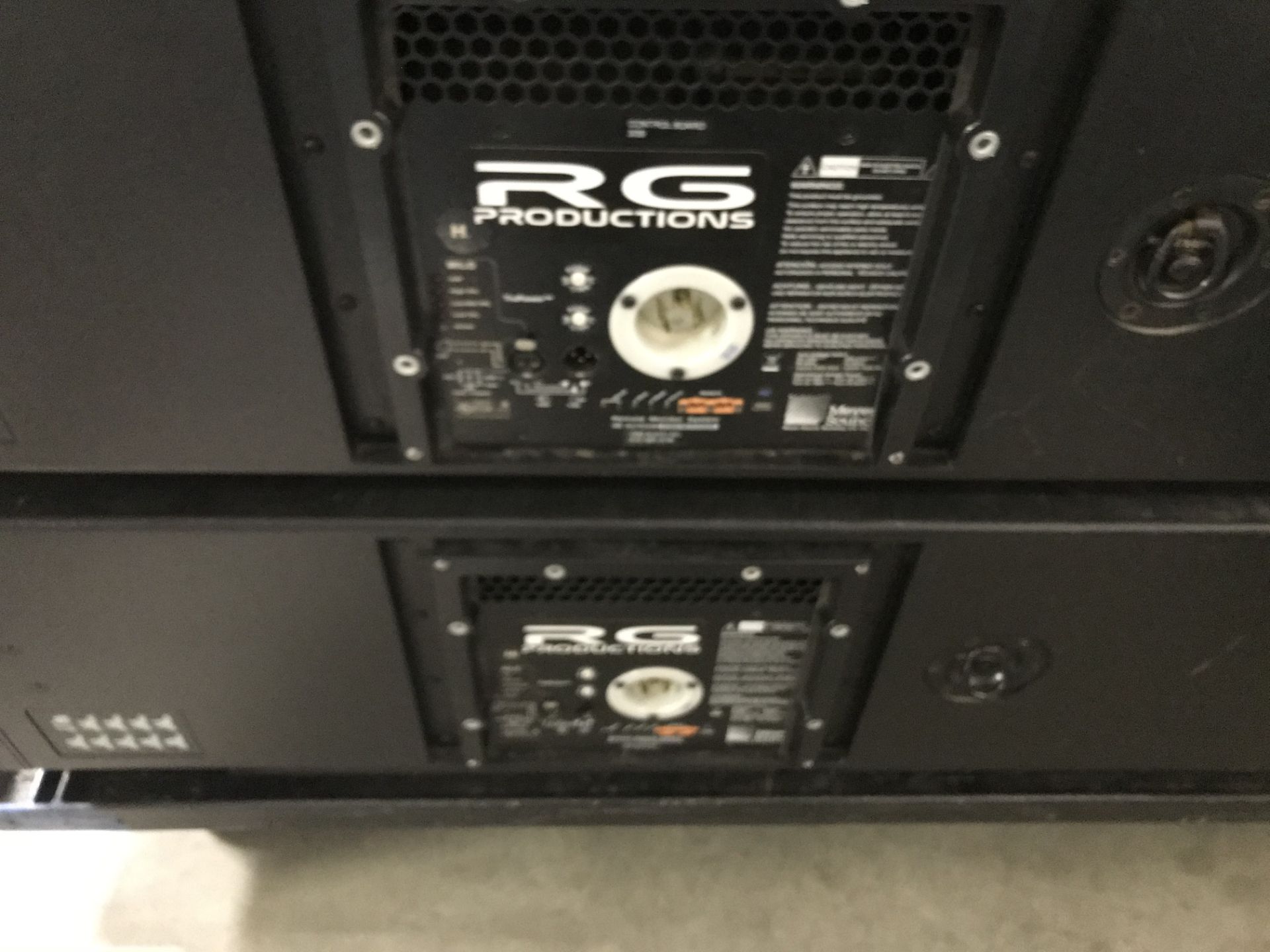 LOT OF: (4) MEYER SOUND, MILO HP MONITORS W/ ROLLING CART AND DUST COVER - Image 5 of 8