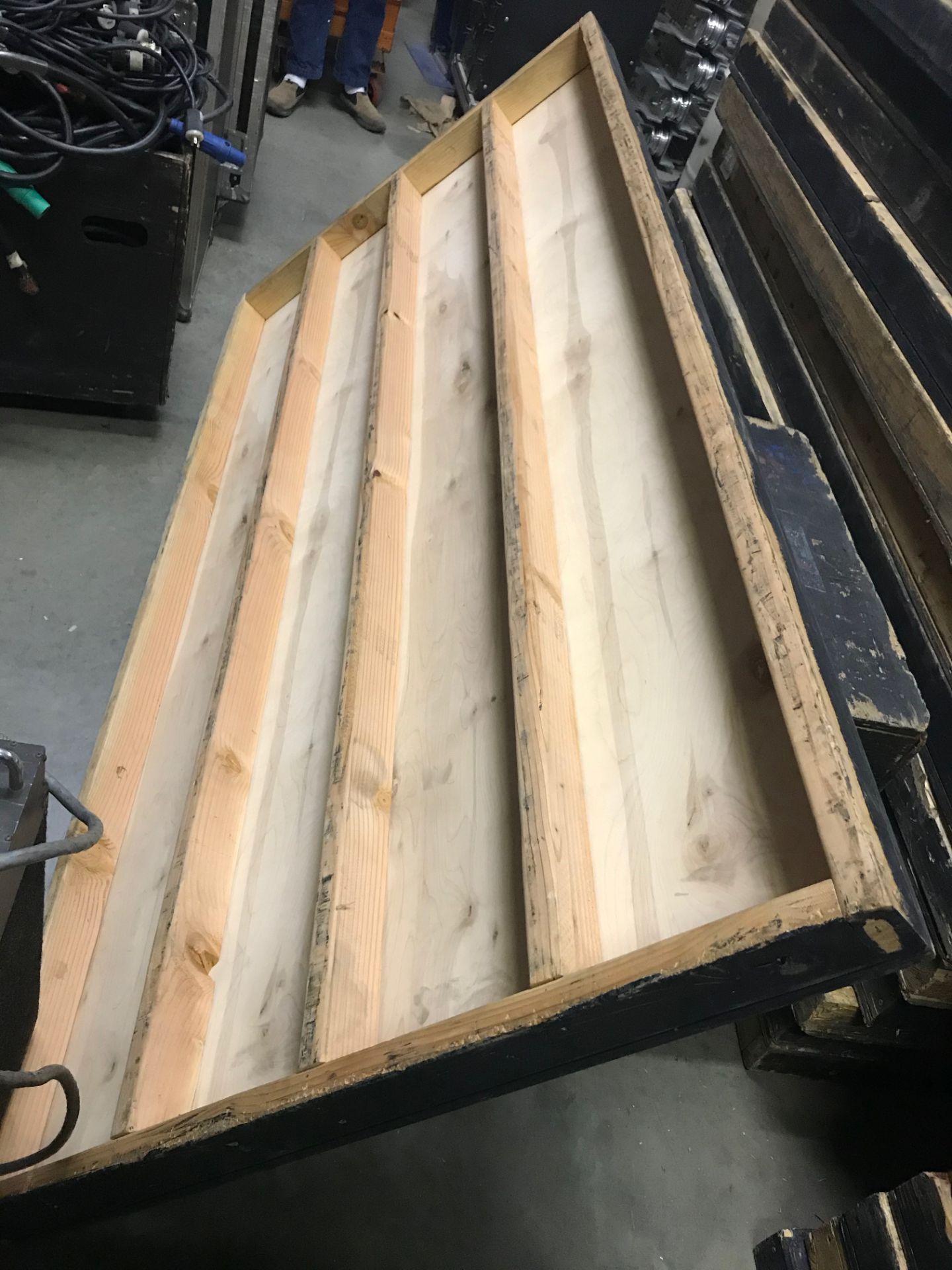LOT OF: (10) 4' X 8' WOODEN STAGE DECKING (4" RISE) MADE OF 3/4 PLYWOOD SHEET AND (5) 2 X 4'S - Image 3 of 5