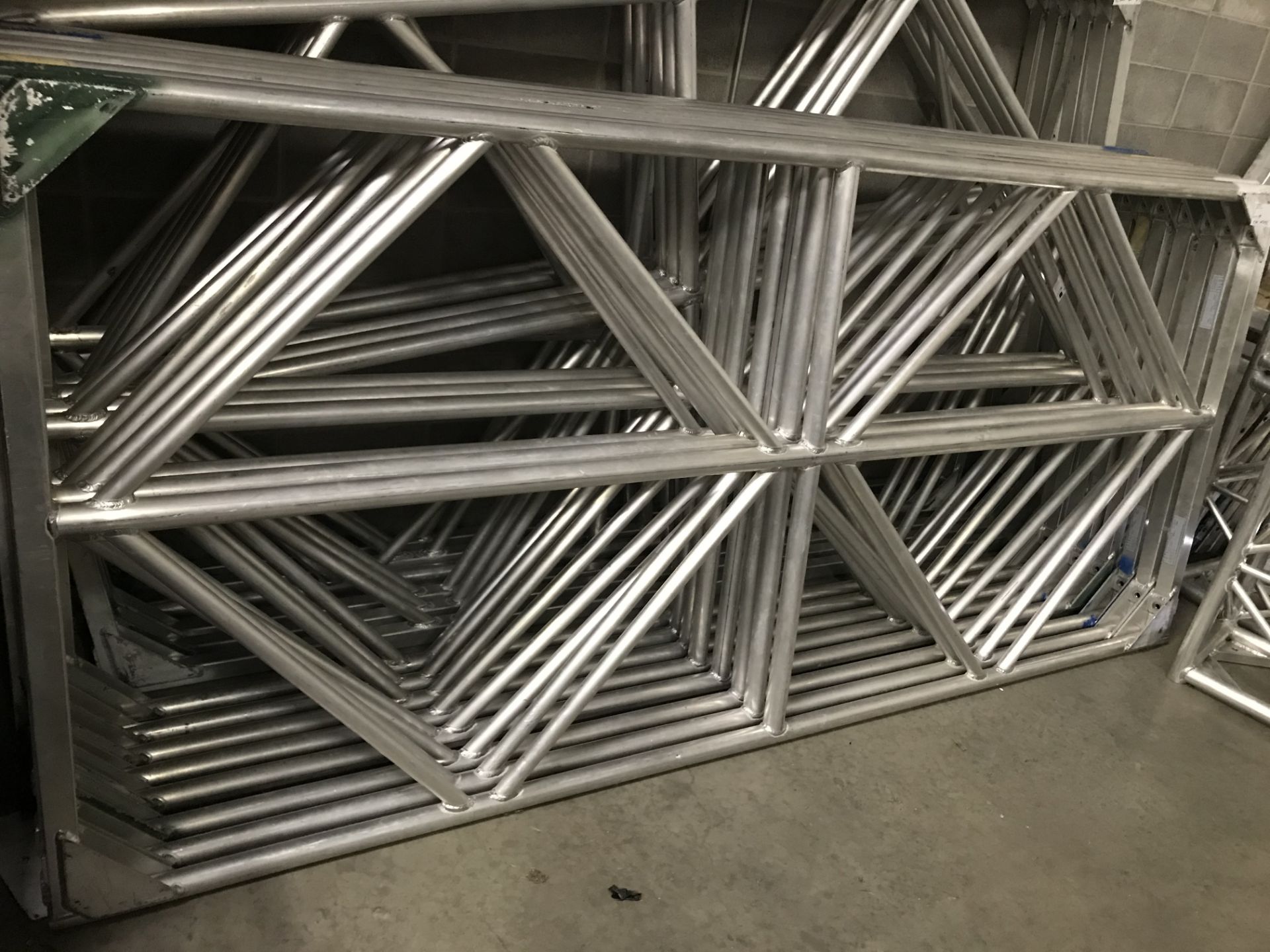 LOT OF: (4) RIGGING FRAMES 10' LONG X 4.5' - Image 2 of 4