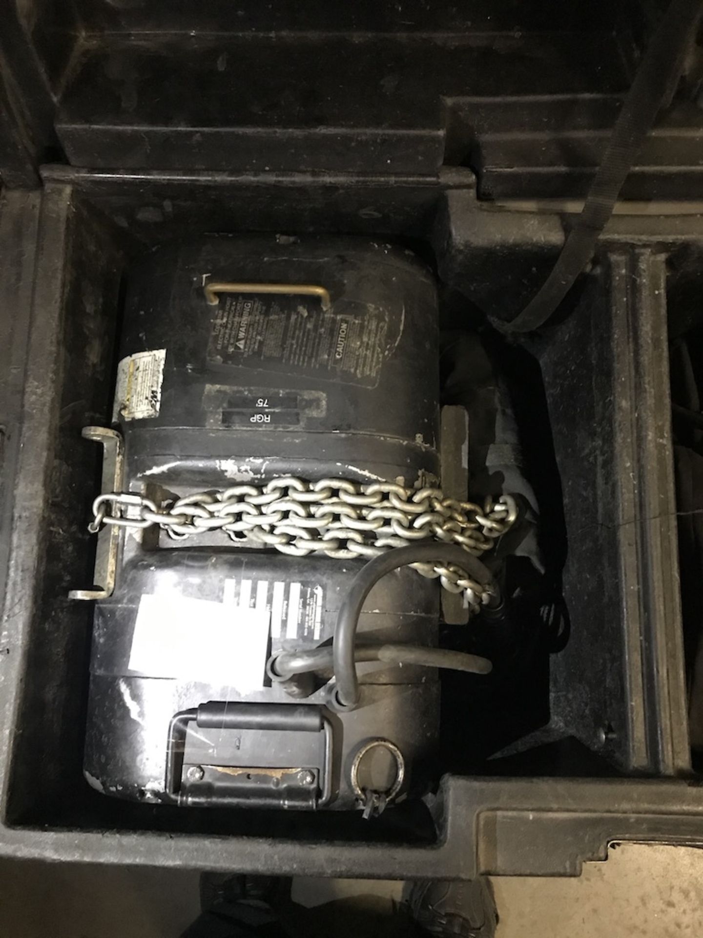 LOT OF: (1) ATLANTA RIGGING SYSTEMS LODESTAR ELECTRIC CHAIN HOISTS RATED FOR 2 TON AND (1) HOIST RAT - Image 4 of 5