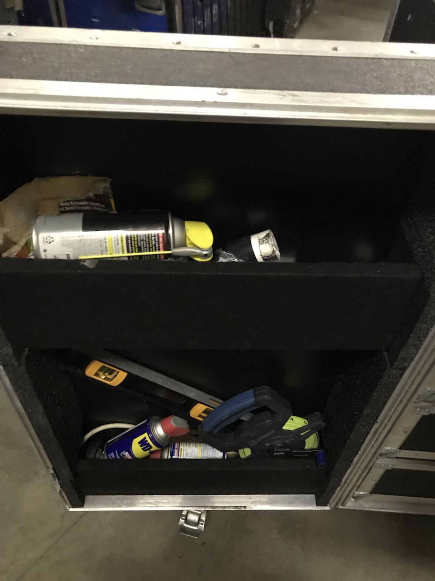 5 DRAWER ROLLING TOOL BOX W/ TOOLS INSIDE (SEE PICTURES) - Image 2 of 11