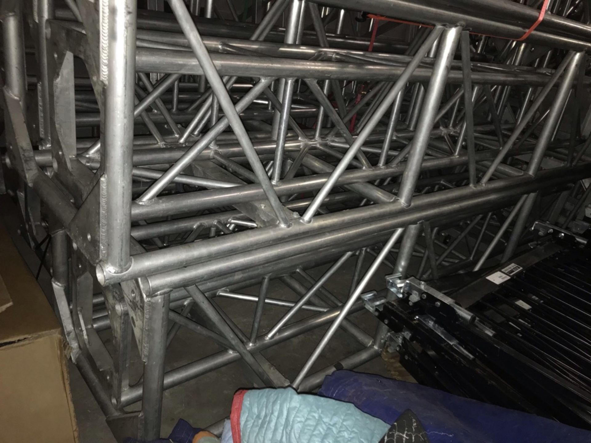 LOT OF: (2) 30" X 26" X 10'L WHEELED ALUMUNIUM TRUSS - Image 3 of 3