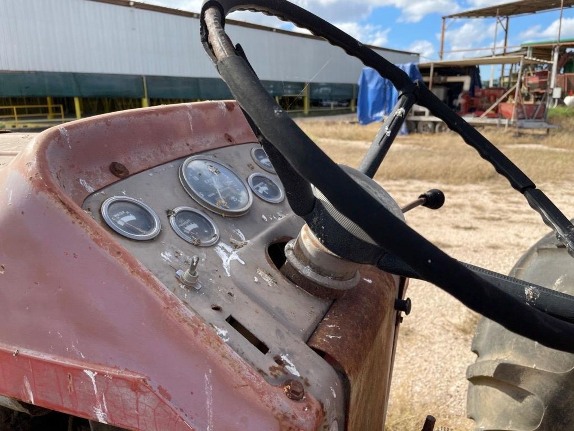 Massey Ferguson 165 Tractor - Image 5 of 9