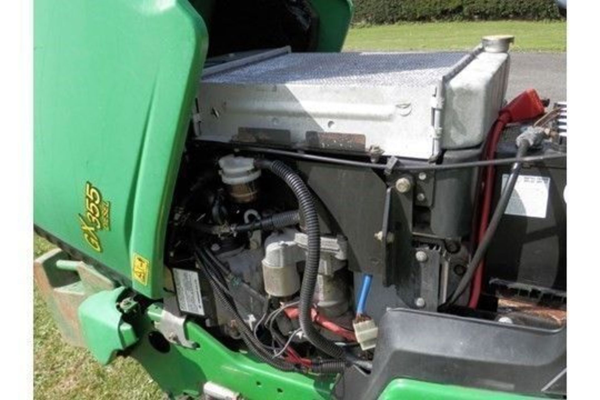 2003 John Deere GX355 Ride On Rotary Mower - Image 5 of 8