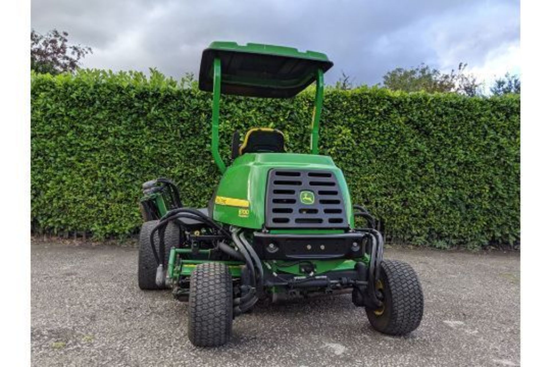 2008 John Deere 8700 Precision Cut Ride On Cylinder Mower