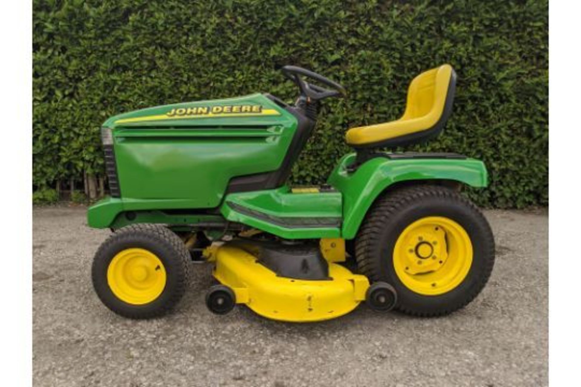 John Deere 355D 16hp Diesel Lawn Tractor 48" Deck 1020 Hours.