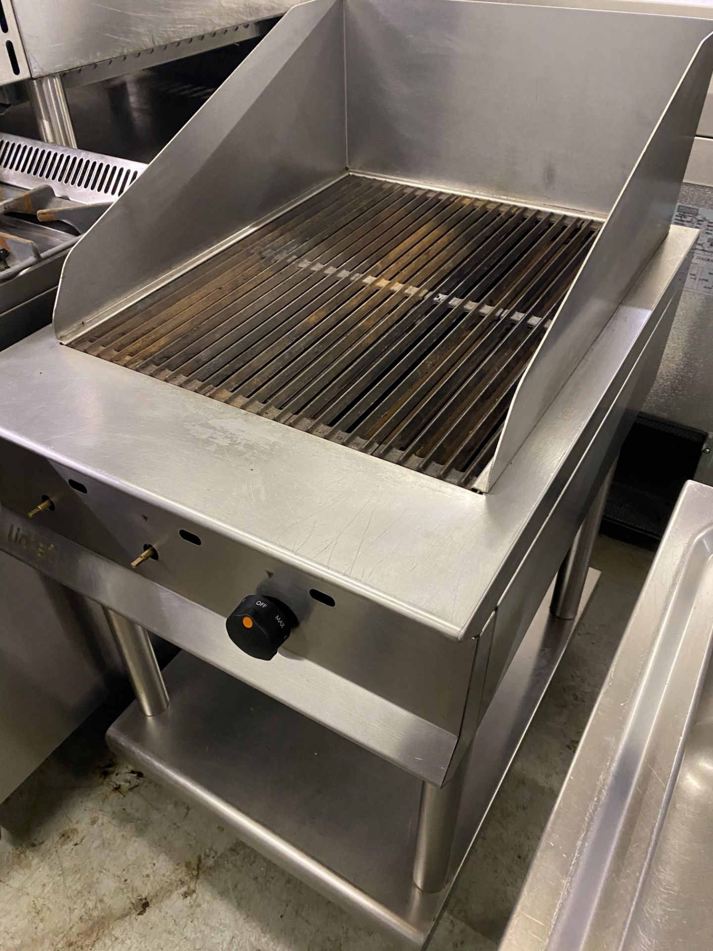 Lincat 3 Burner Gas Char Grill on Stand - Bild 2 aus 2