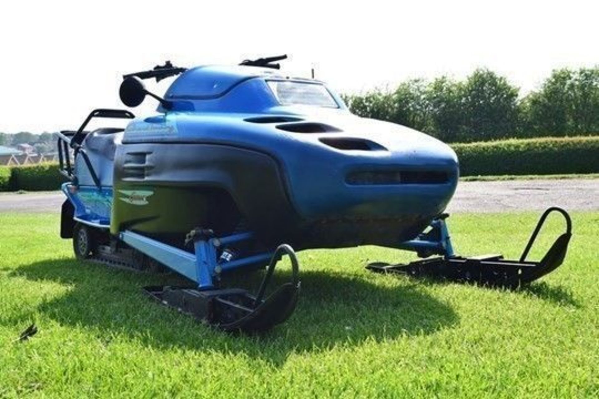 Cobra Lynx Grand Touring Electric Snow Mobile 1990's