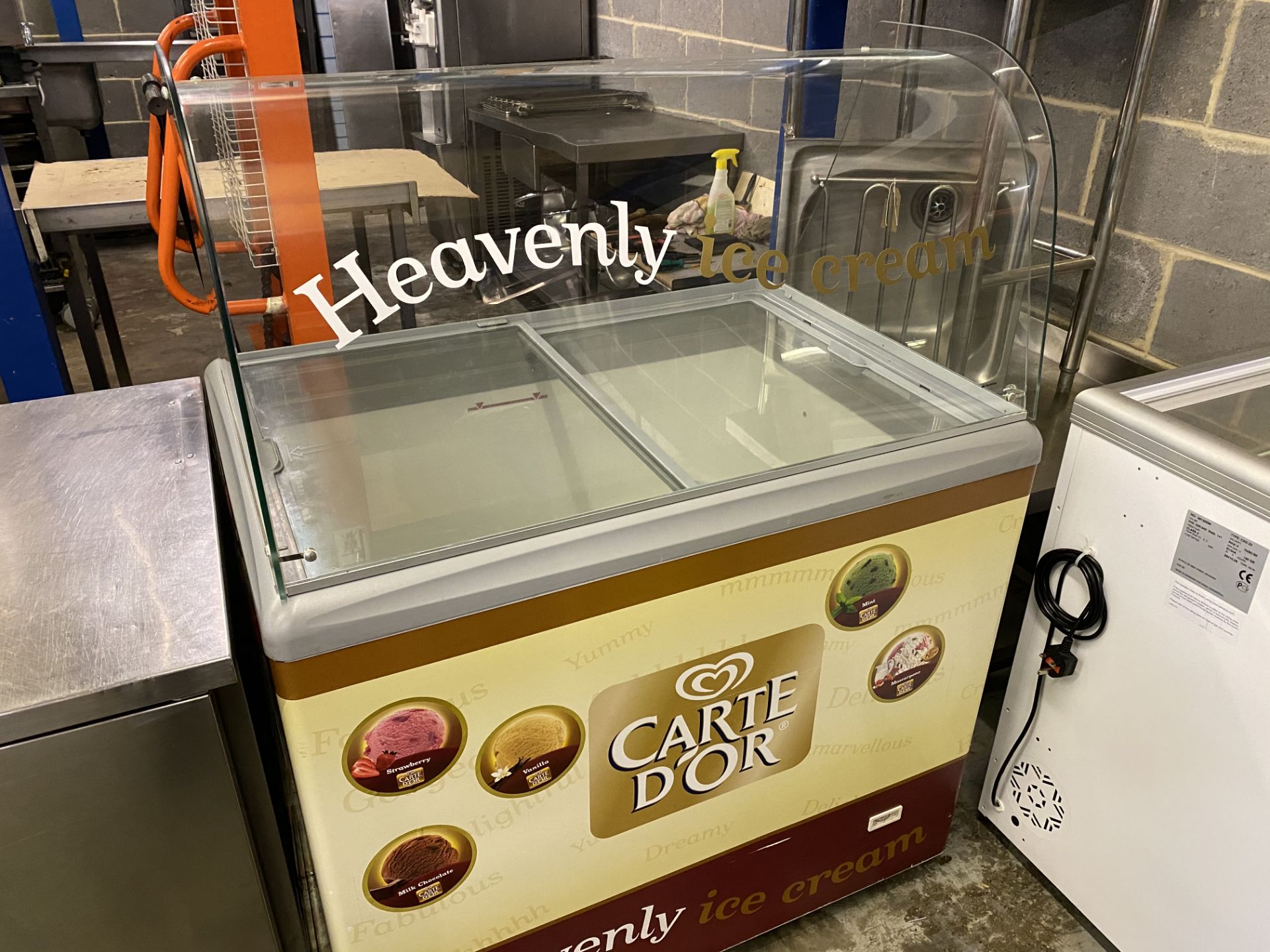 Ice Cream Serve Over Carte D'or