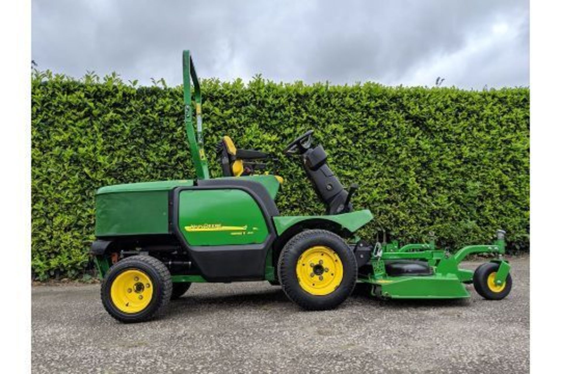 2012 John Deere 1445 Series II 62" Ride On Rotary Mower - Image 3 of 8