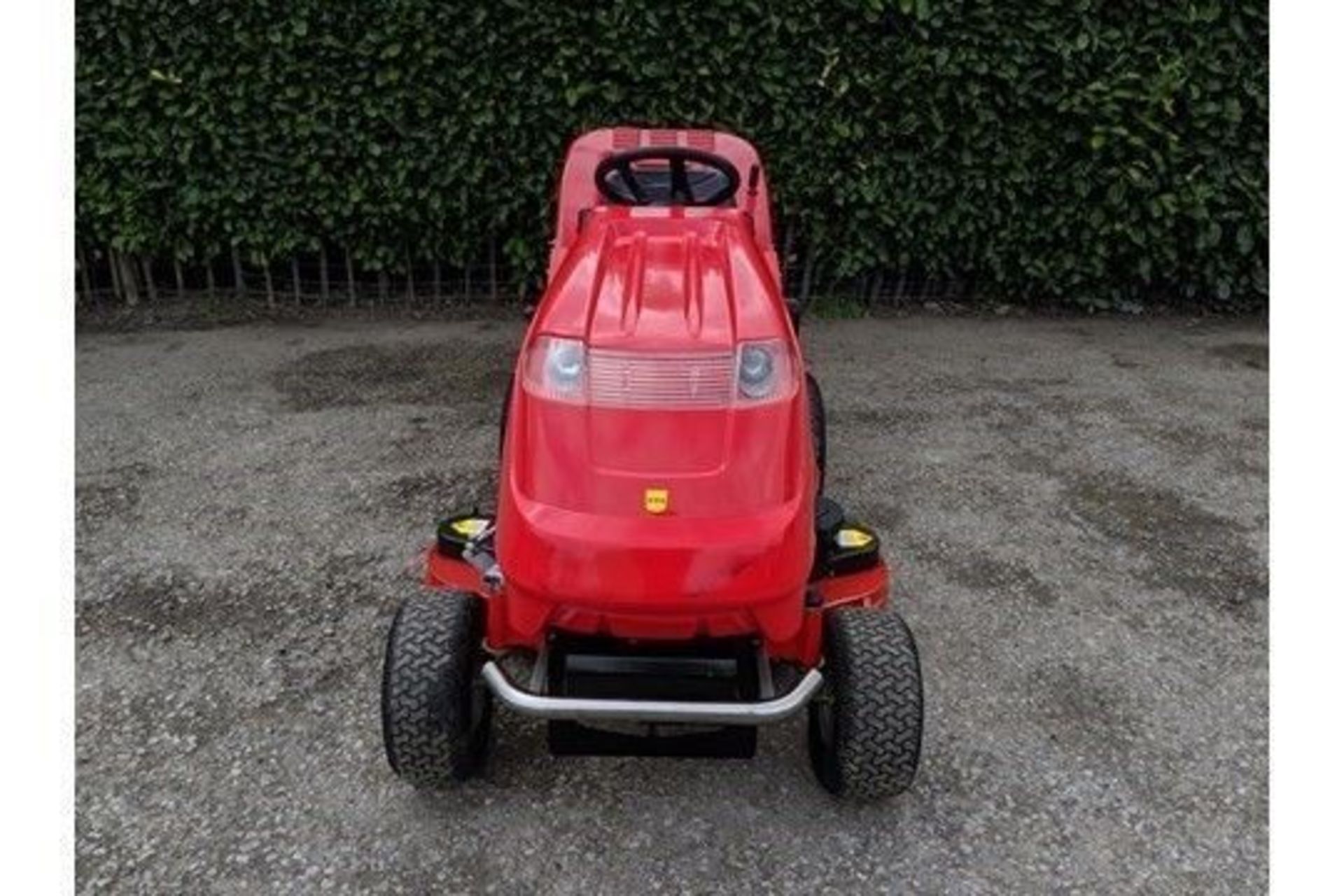 Countax C600HE 44" Rear Discharge Garden Tractor With PGC - Image 3 of 6