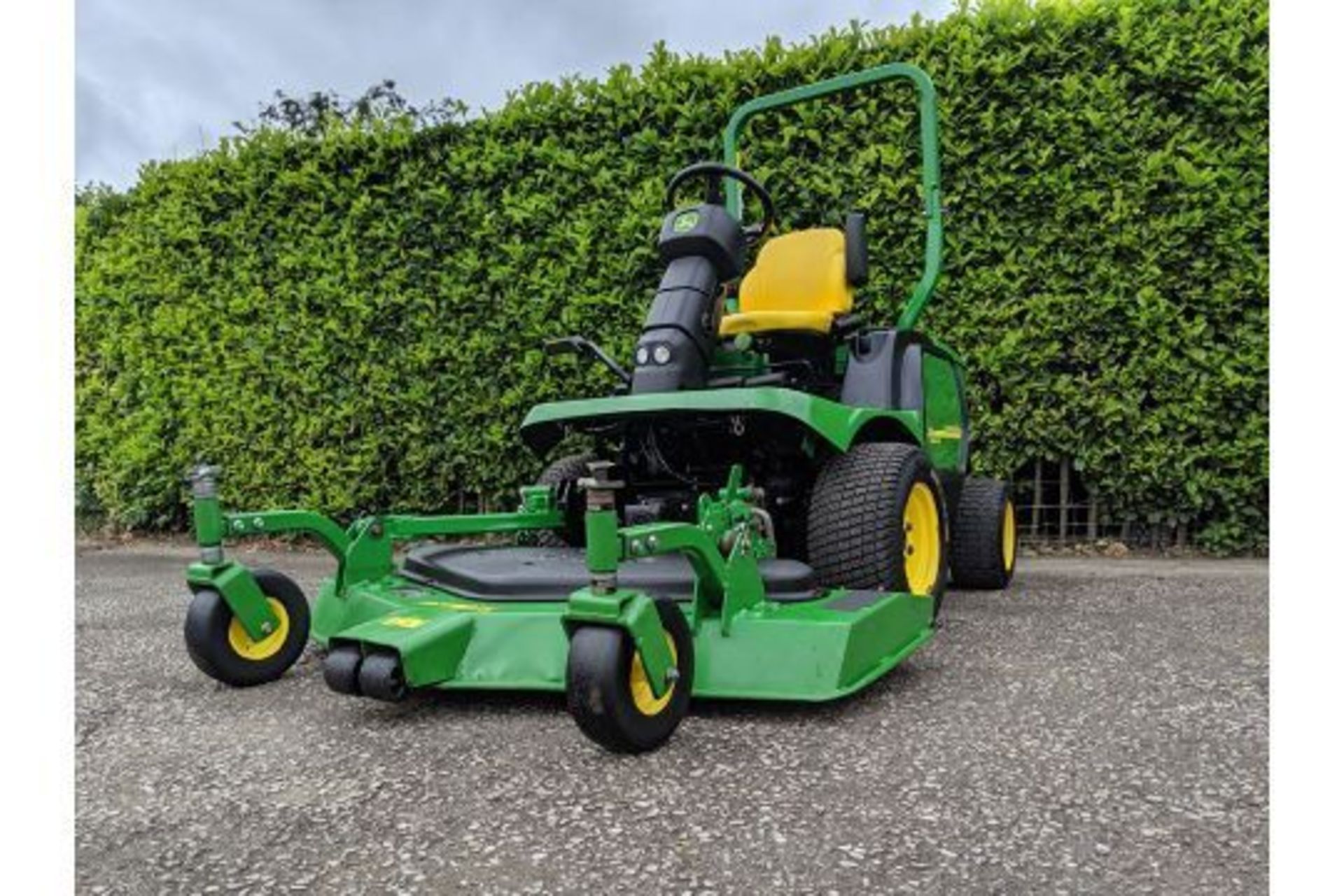 2012 John Deere 1445 Series II 62" Ride On Rotary Mower - Image 5 of 8