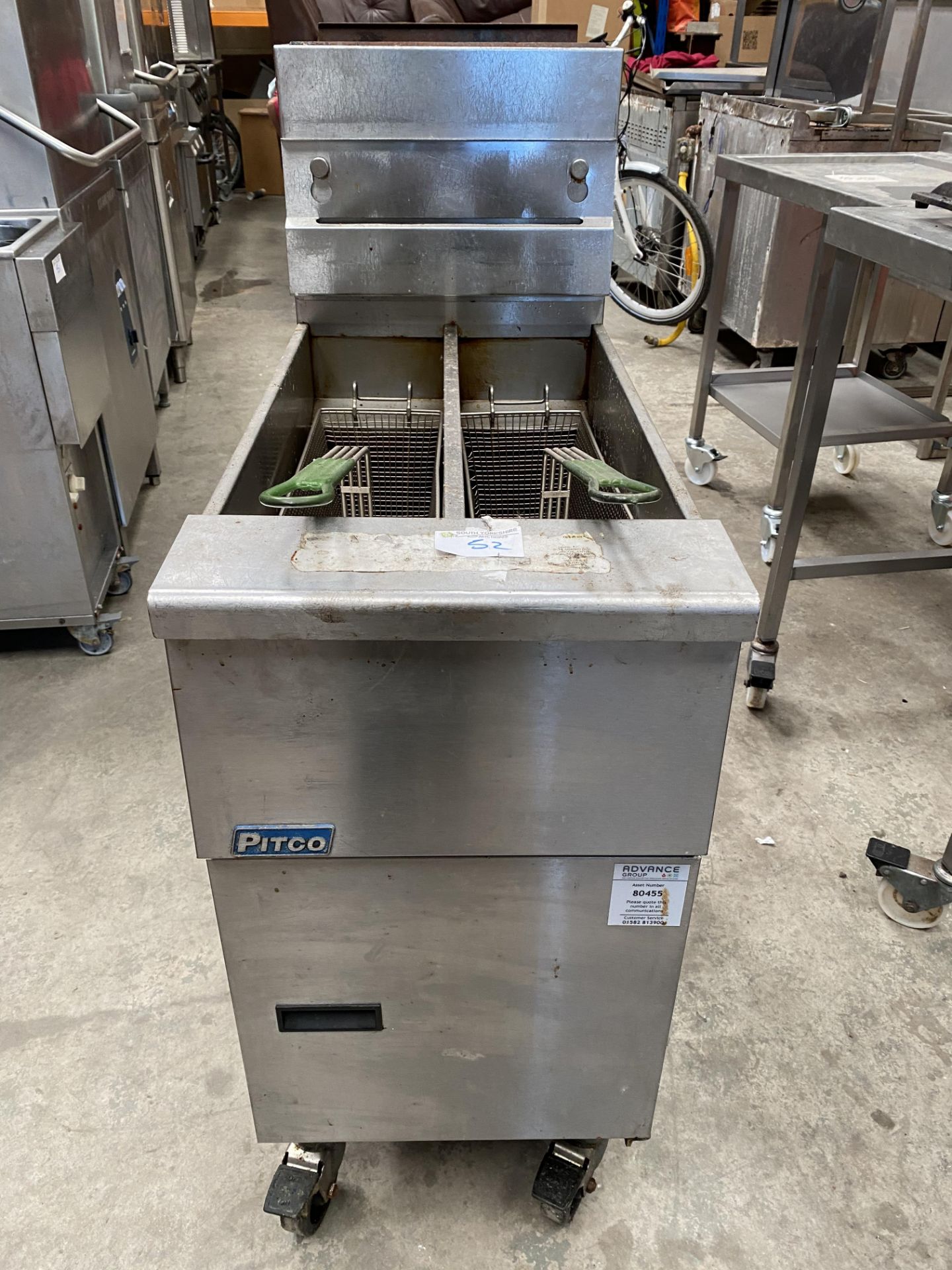 Pitco Twin Tank Twin Basket Fryer, Gas