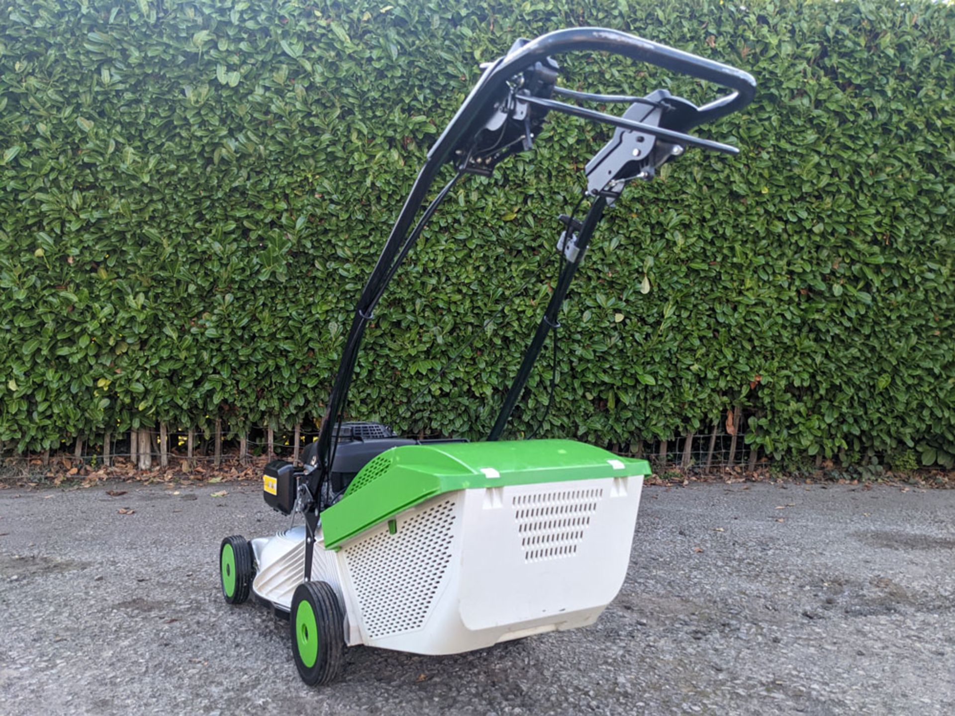 2019 Etesia Pro 46 PHCT 18" Self Propelled Lawn Mower - Image 5 of 5