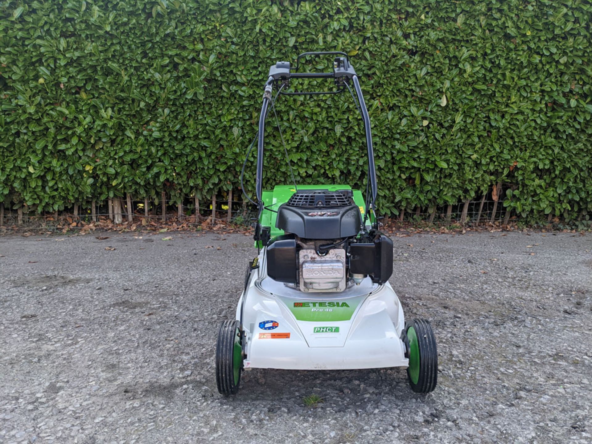 2019 Etesia Pro 46 PHCT 18" Self Propelled Lawn Mower - Image 2 of 5