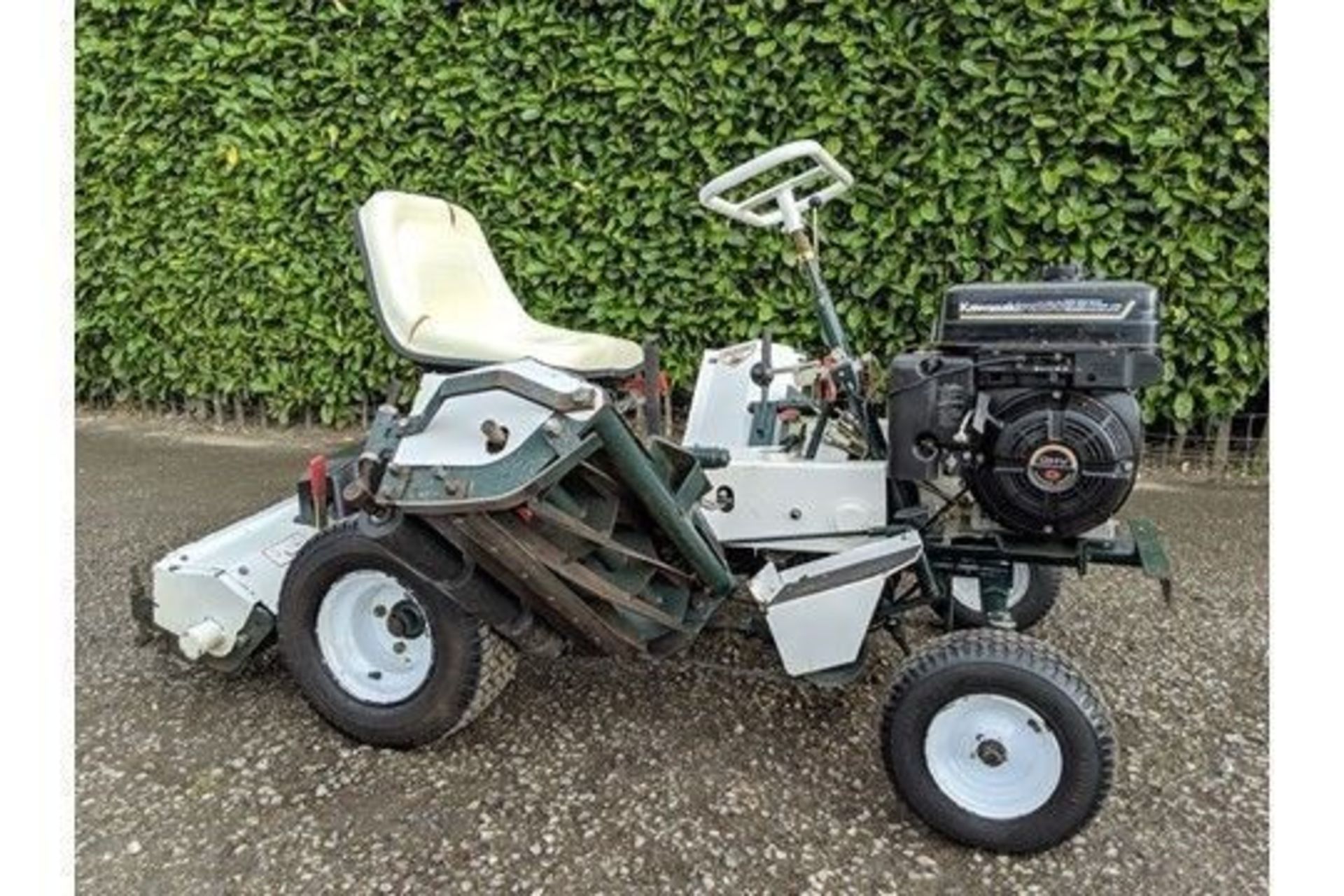 Allen National 68 Triple Ride On Cylinder Mower